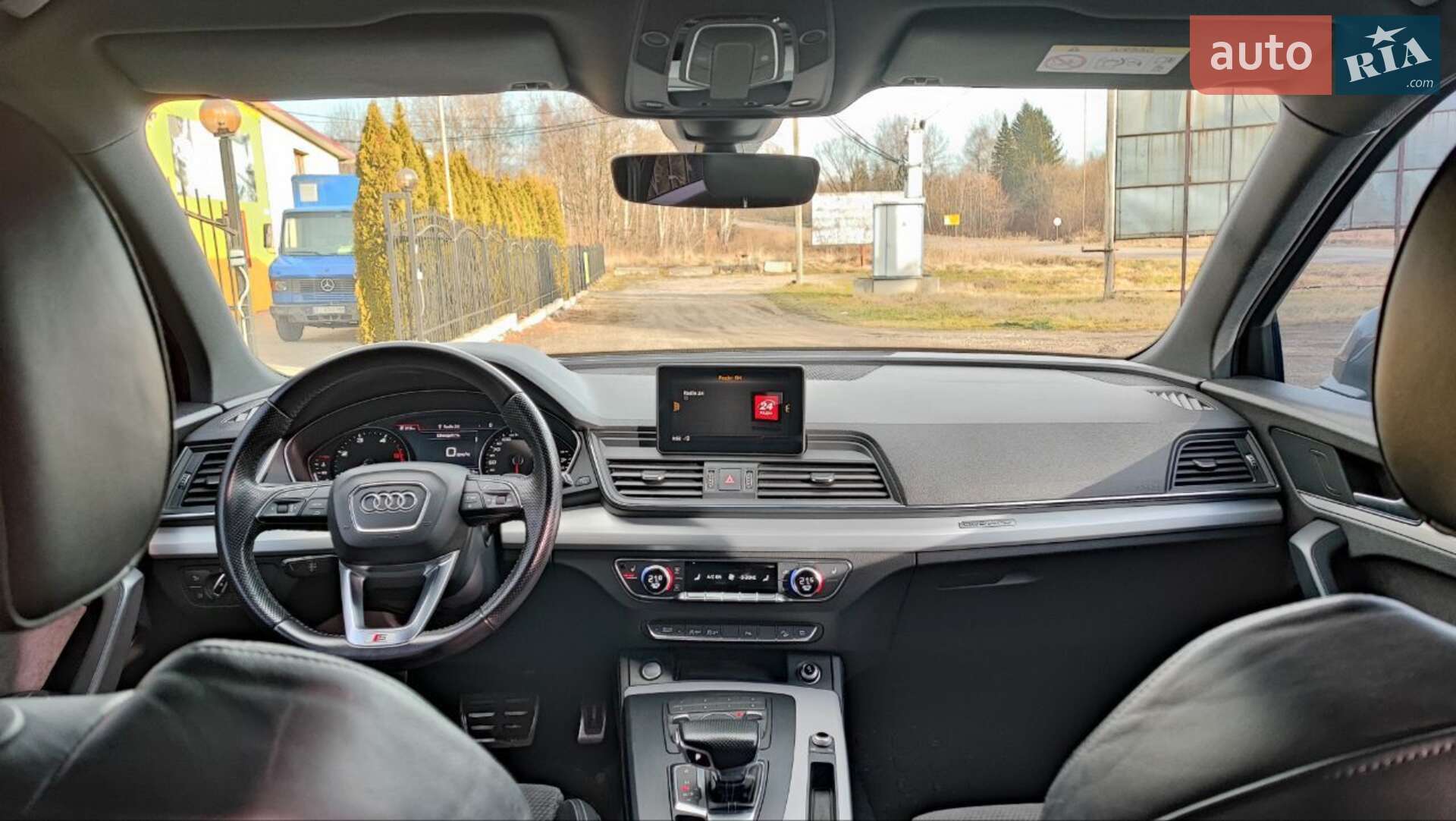 Audi Q5 2017 VIN WAUZZZFY4H2009294 фото оголошення 23 з 39