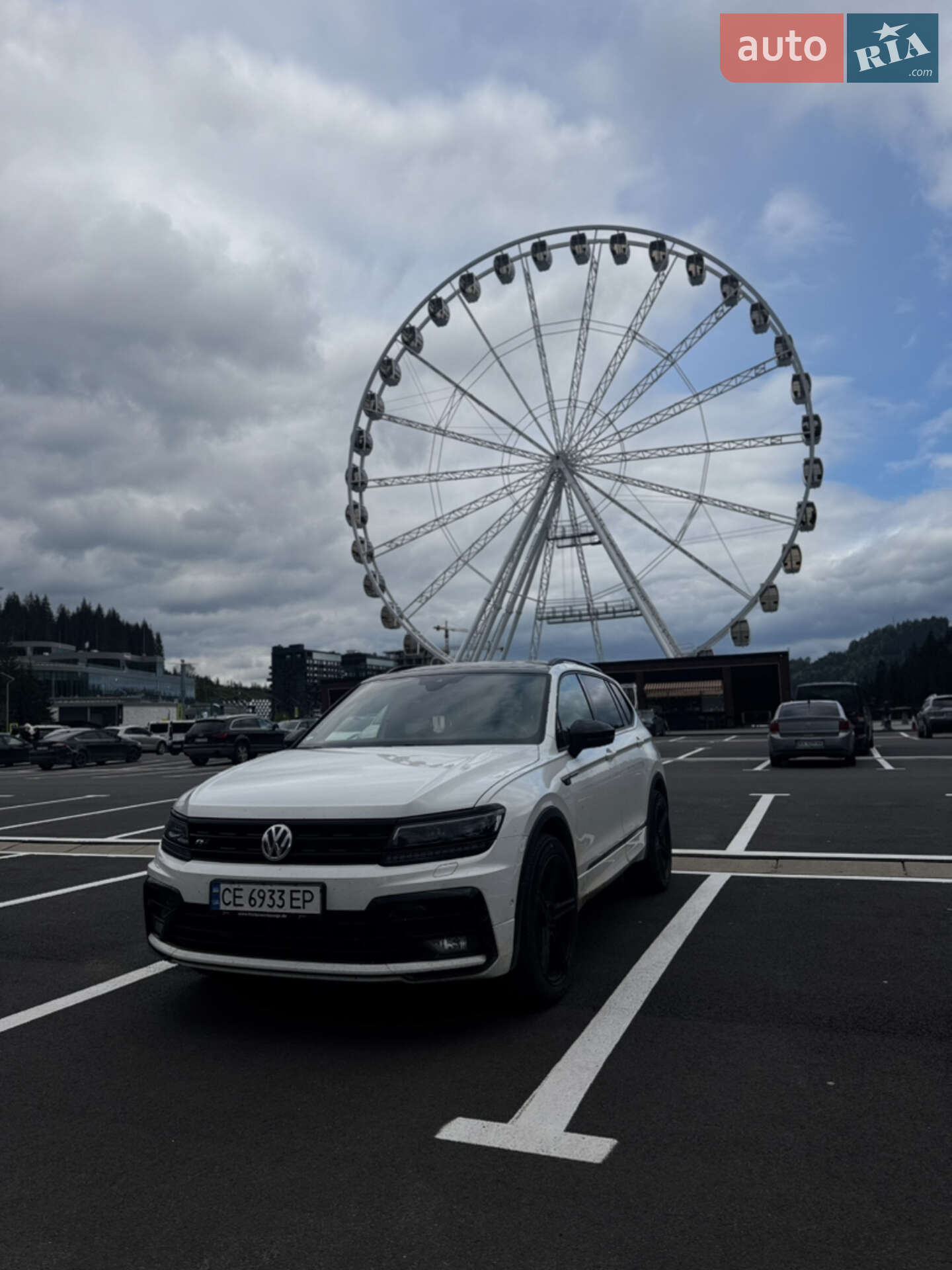 Volkswagen Tiguan 2019 VIN WVGZZZ5NZLM049840 фото оголошення 32 з 35