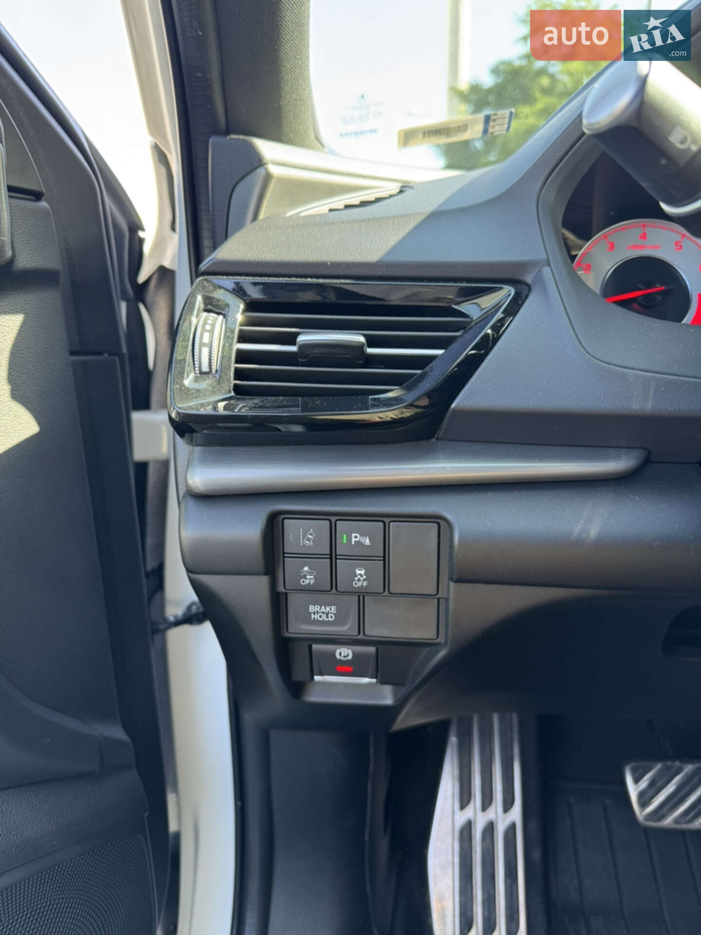 Acura RDX 2018 VIN 5J8TC2H64KL005861 фото оголошення 22 з 30
