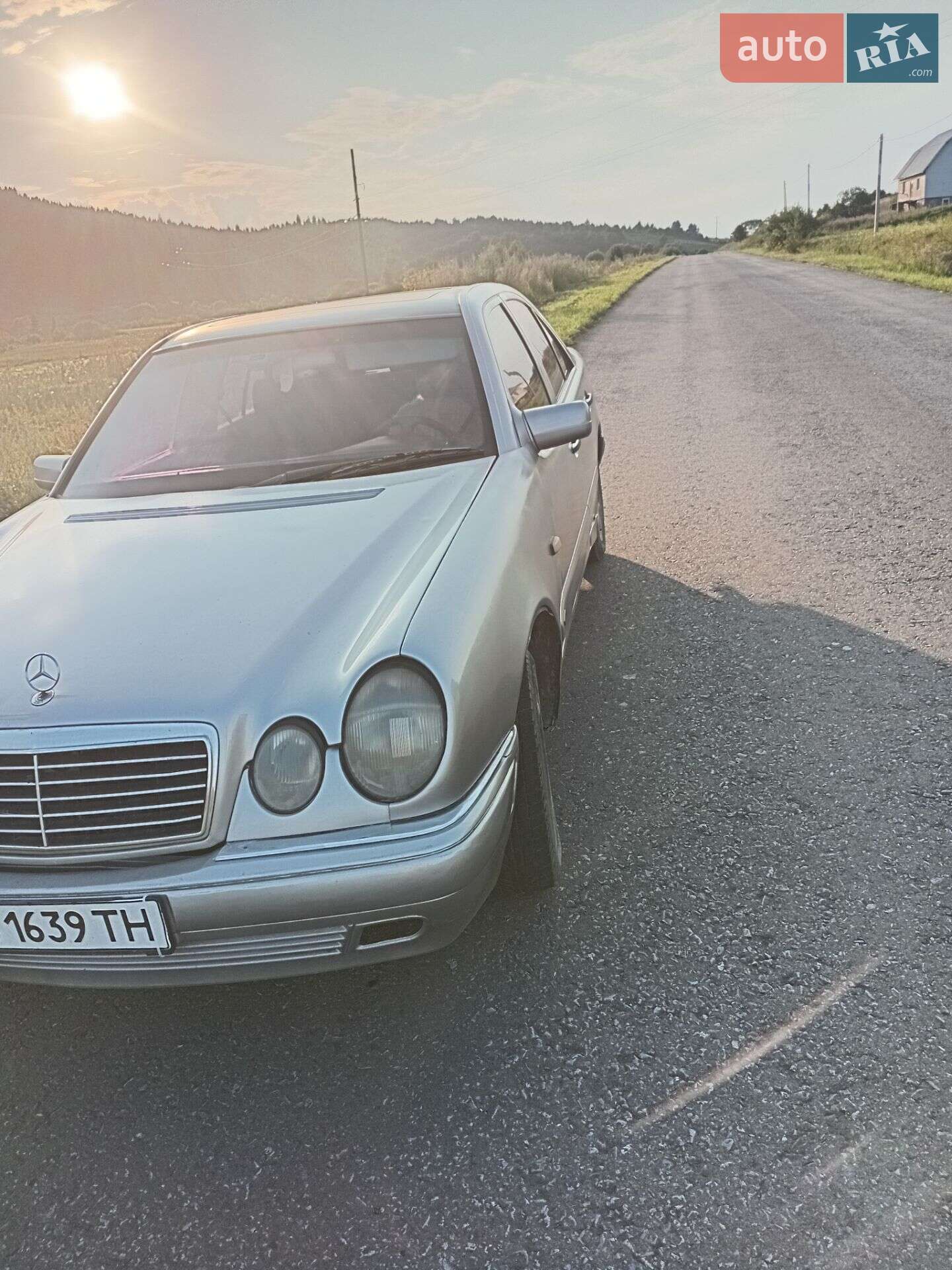Mercedes-Benz E-Class 1997 VIN WDB2100351A080598 фото оголошення 2 з 5