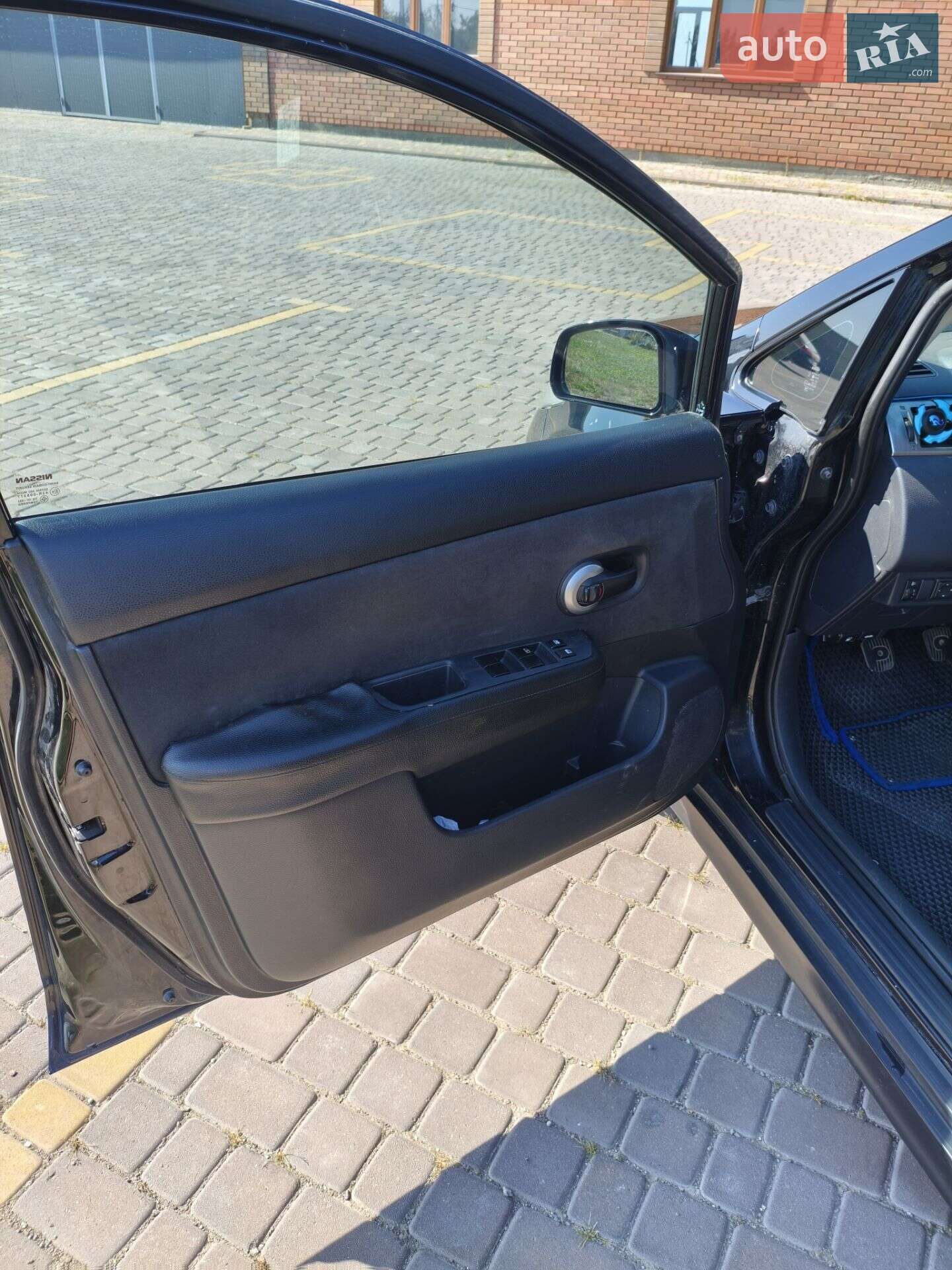 Nissan TIIDA 2008 VIN 3N1FCAC11UL441416 фото оголошення 10 з 13