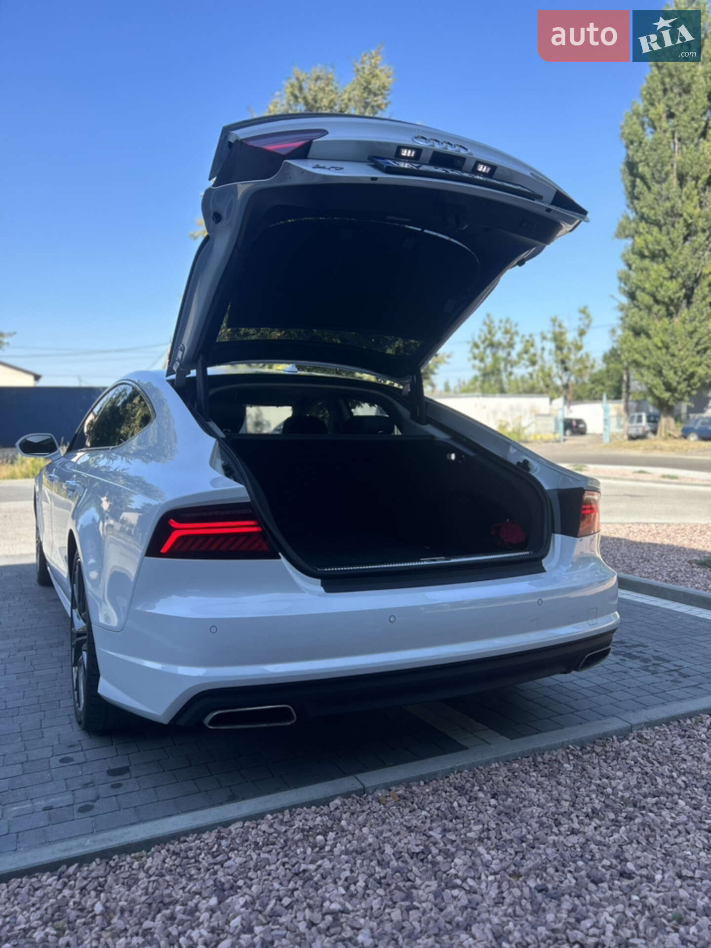 Audi A7 Sportback 2016 VIN WAUZZZ4G6GN126964 фото оголошення 12 з 33