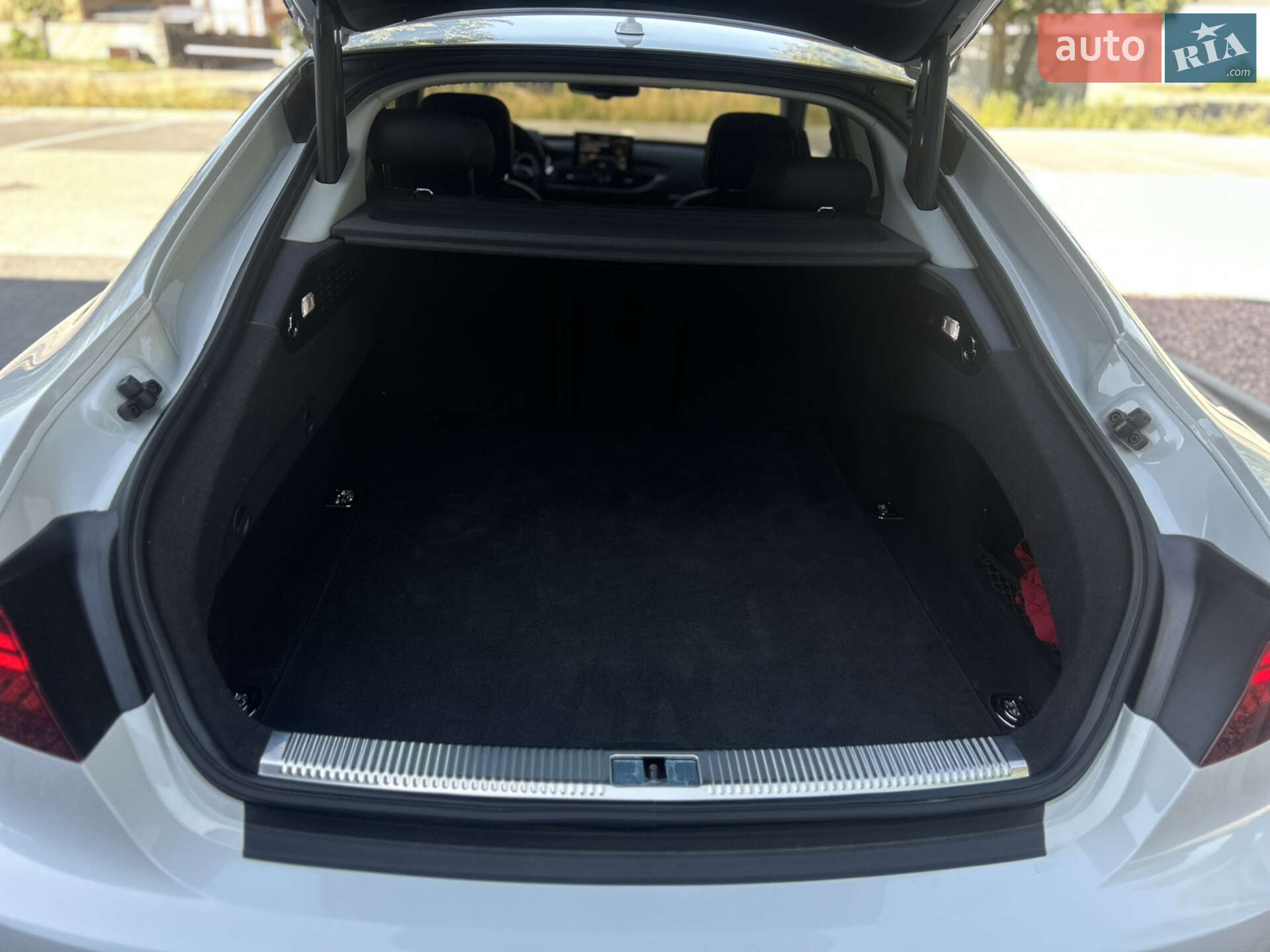 Audi A7 Sportback 2016 VIN WAUZZZ4G6GN126964 фото оголошення 13 з 33