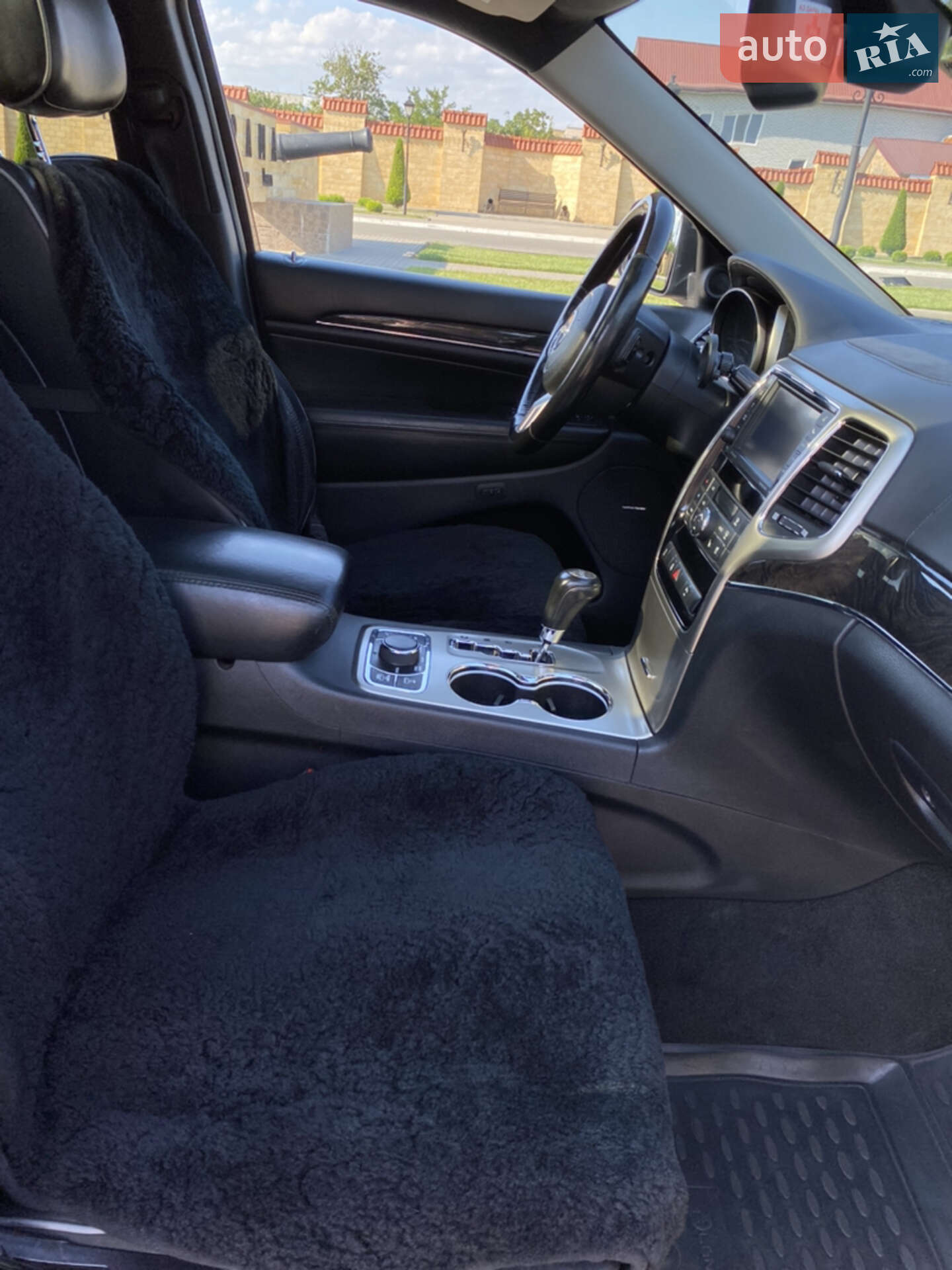 Jeep Grand Cherokee 2011 VIN 1C4RJFCM6CC101603 фото оголошення 17 з 21