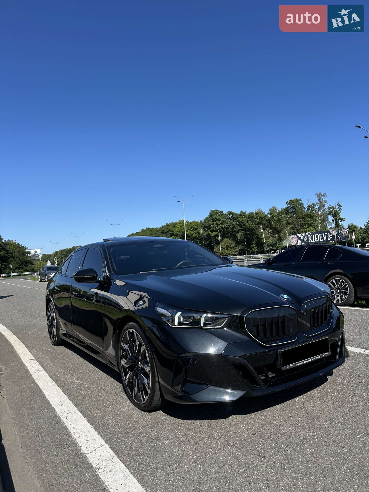BMW 5 Series 2024 VIN WBA43FJ07RCS13515 фото оголошення 4 з 40
