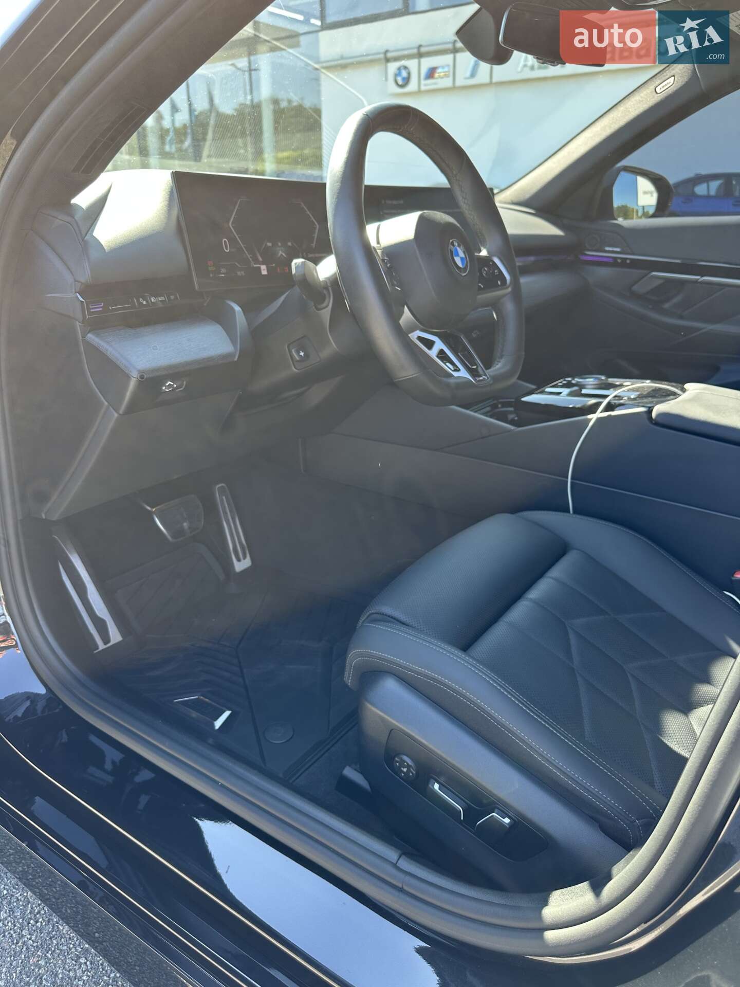 BMW 5 Series 2024 VIN WBA43FJ07RCS13515 фото оголошення 27 з 40