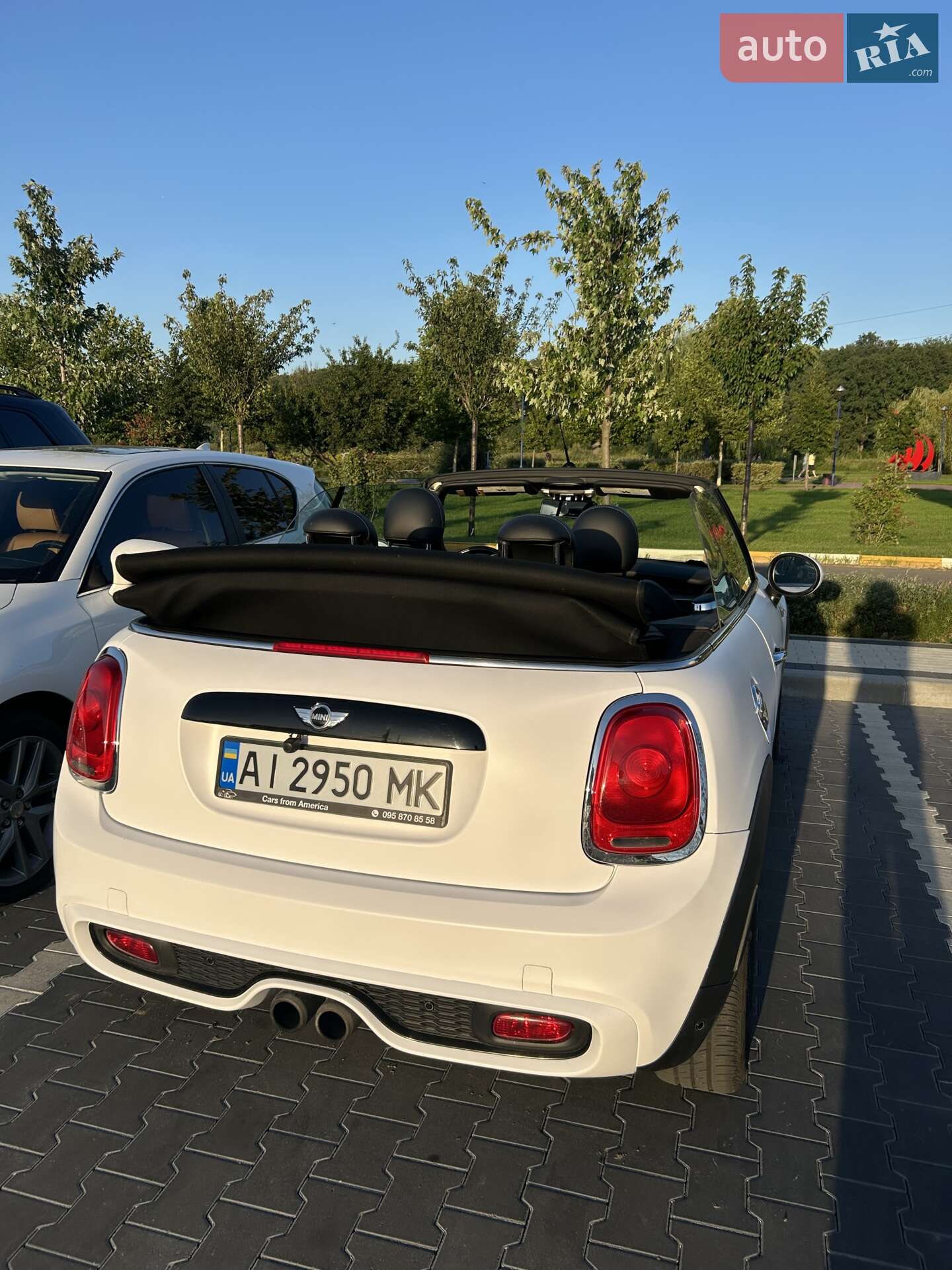 Mini Cooper 2016 VIN WMWWG9C59G3A91649 фото оголошення 5 з 14