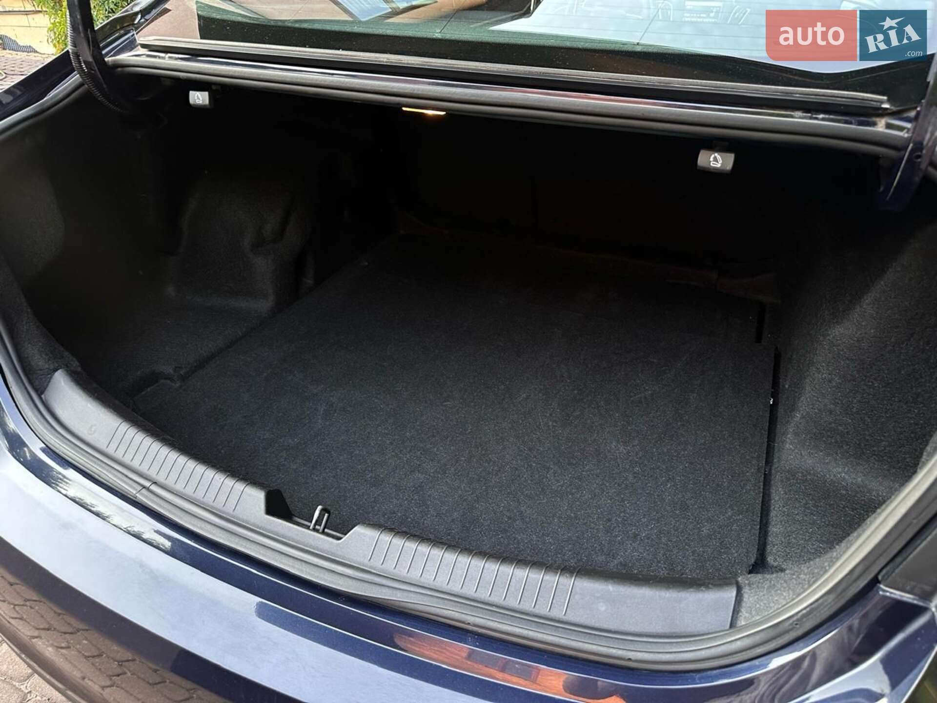 Chevrolet Malibu 2017 VIN 1G1ZC5ST4HF259031 фото оголошення 16 з 20