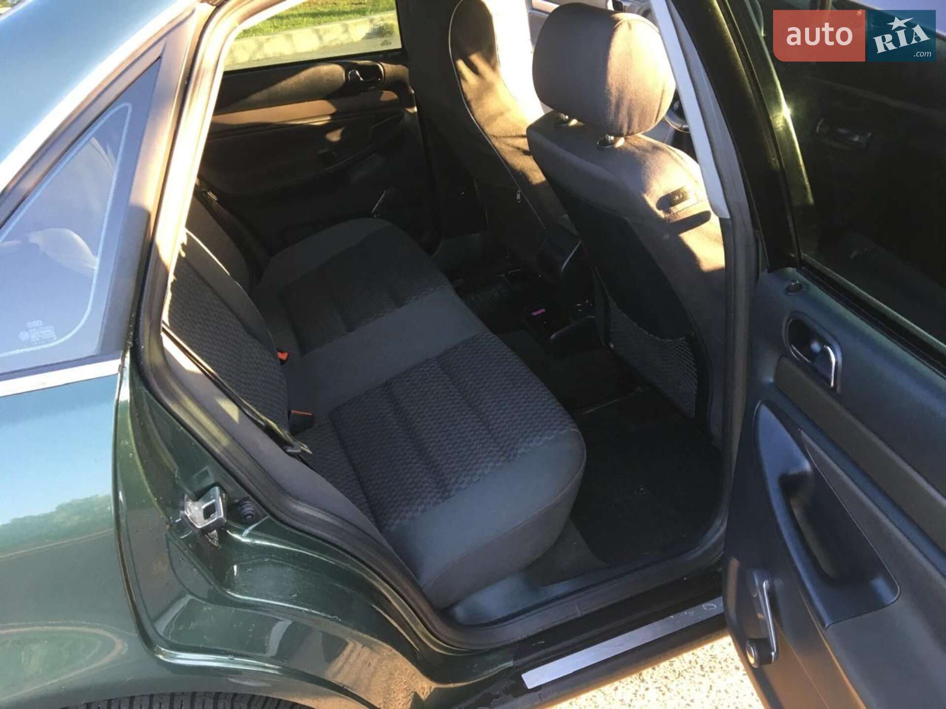 Audi A4 2000 VIN WAUZZZ8DZYA200806 фото оголошення 11 з 13