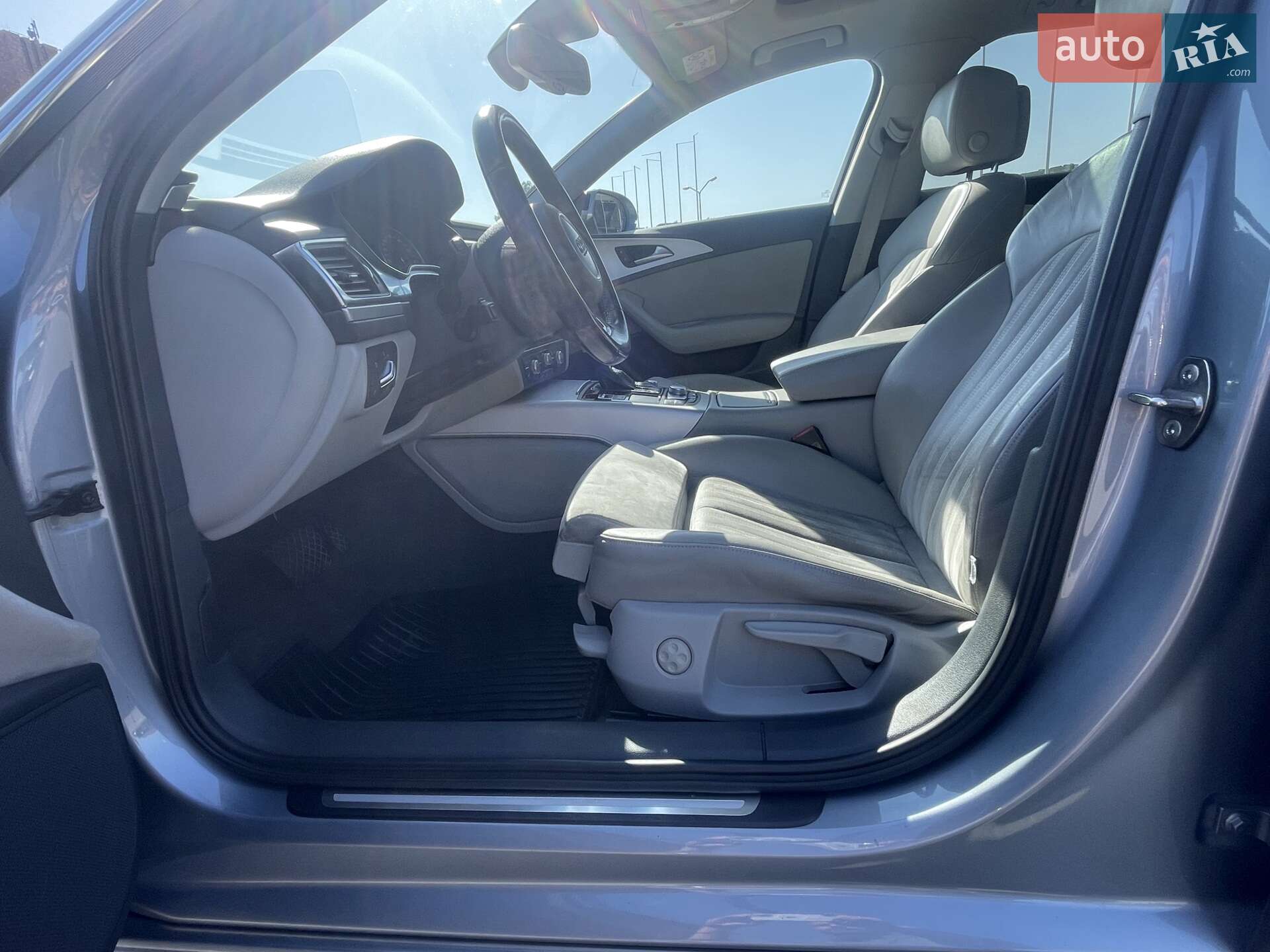 Audi A6 2016 VIN WAUZZZ4G2HN055098 фото оголошення 13 з 25