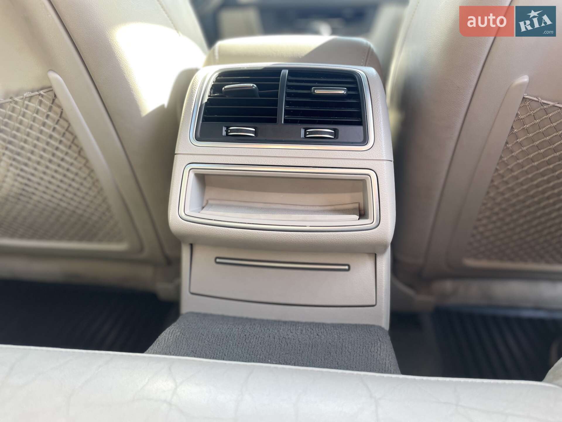 Audi A6 2016 VIN WAUZZZ4G2HN055098 фото оголошення 18 з 25