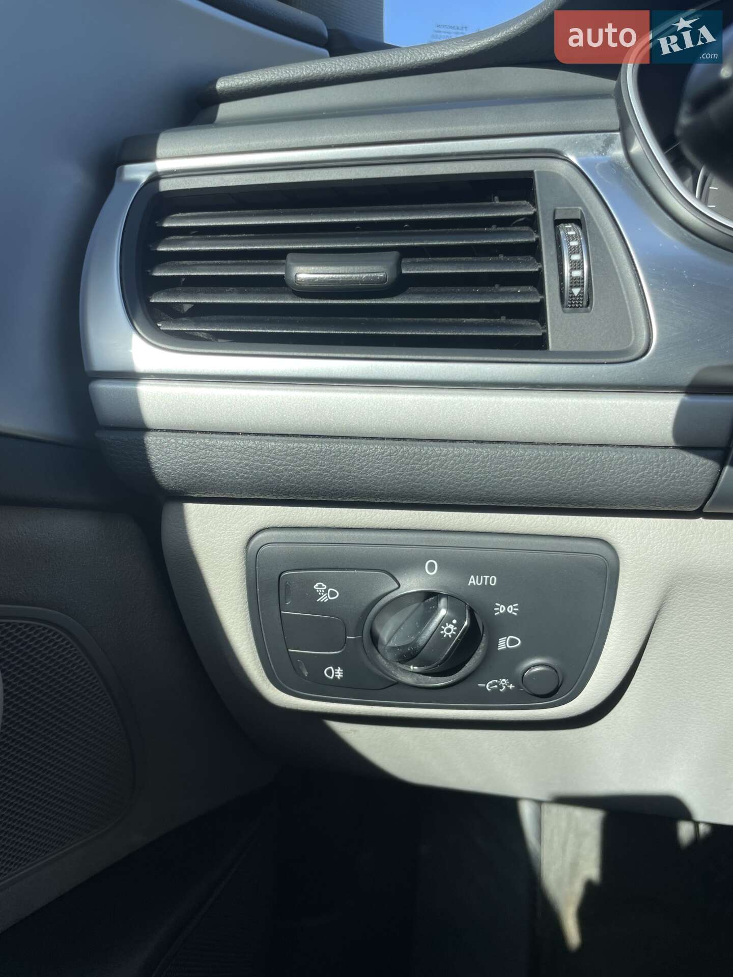 Audi A6 2016 VIN WAUZZZ4G2HN055098 фото оголошення 21 з 25