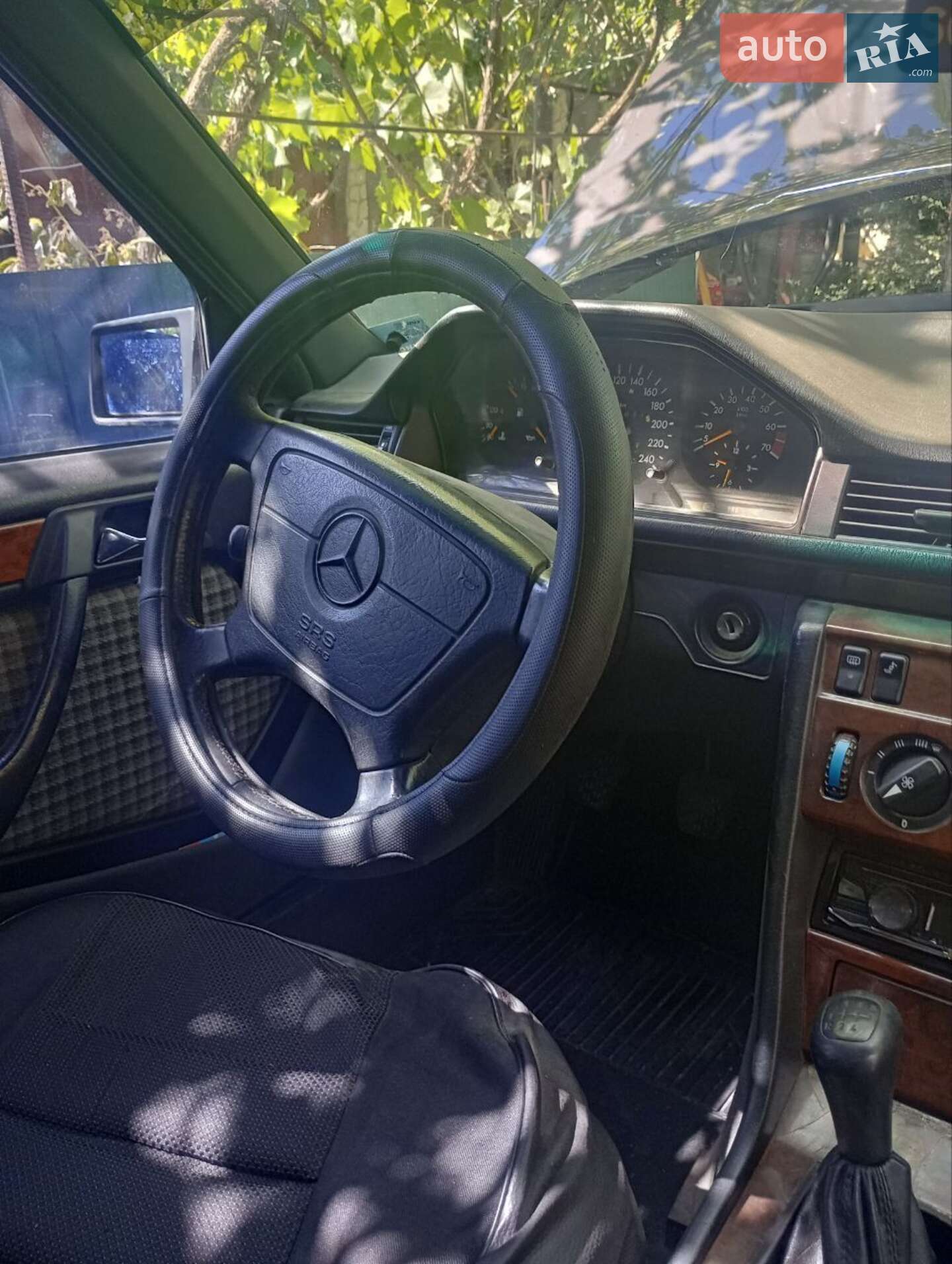 Mercedes-Benz E-Class 1992 VIN WDB1240261B781544 фото оголошення 5 з 6