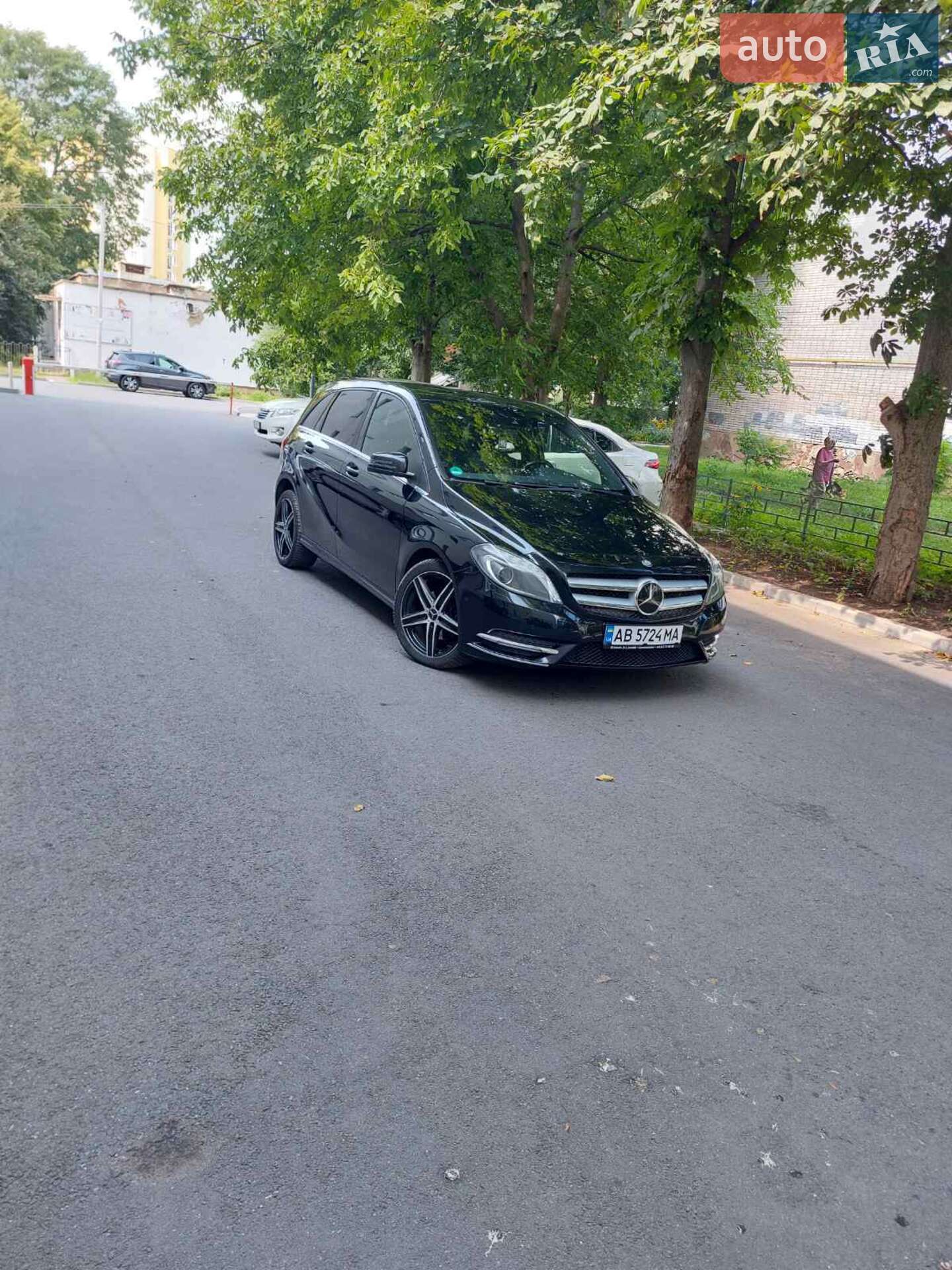 Mercedes-Benz B-Class 2014 VIN WDD2462431J274110 фото оголошення 3 з 30