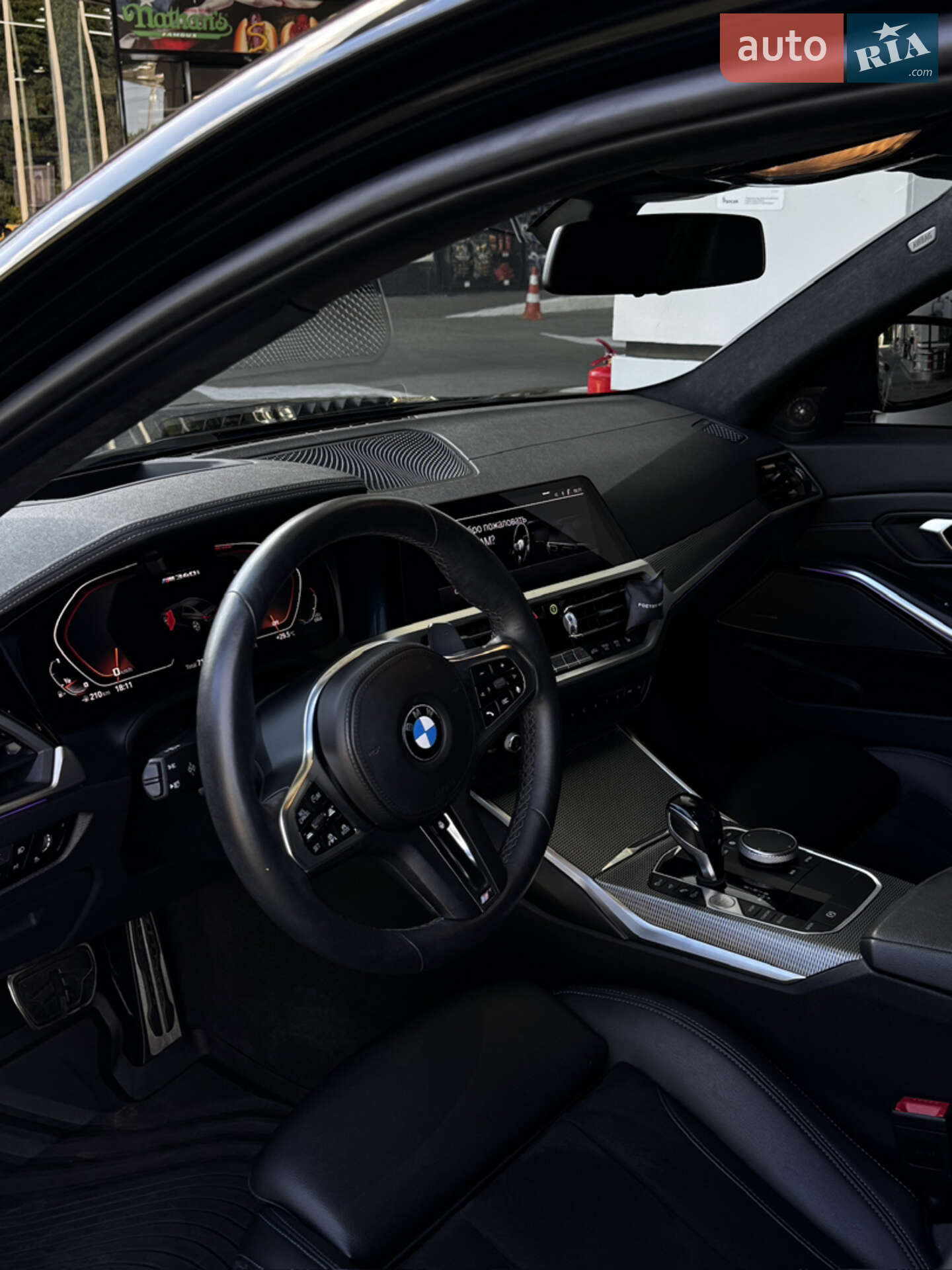 BMW 3 Series 2019 VIN WBA5U9C05LFH06263 фото оголошення 7 з 17
