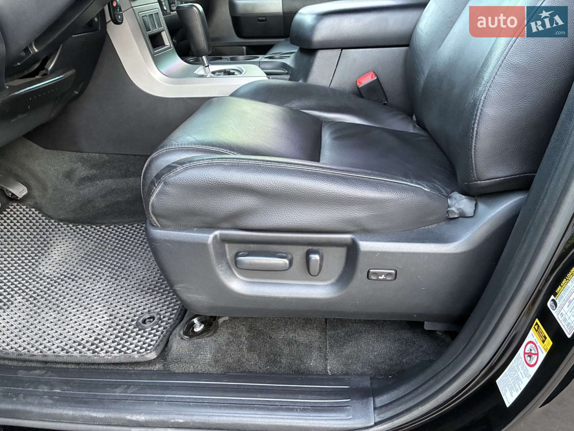 Toyota Sequoia 2014 VIN 5TDZY5G15ES053597 фото оголошення 22 з 68