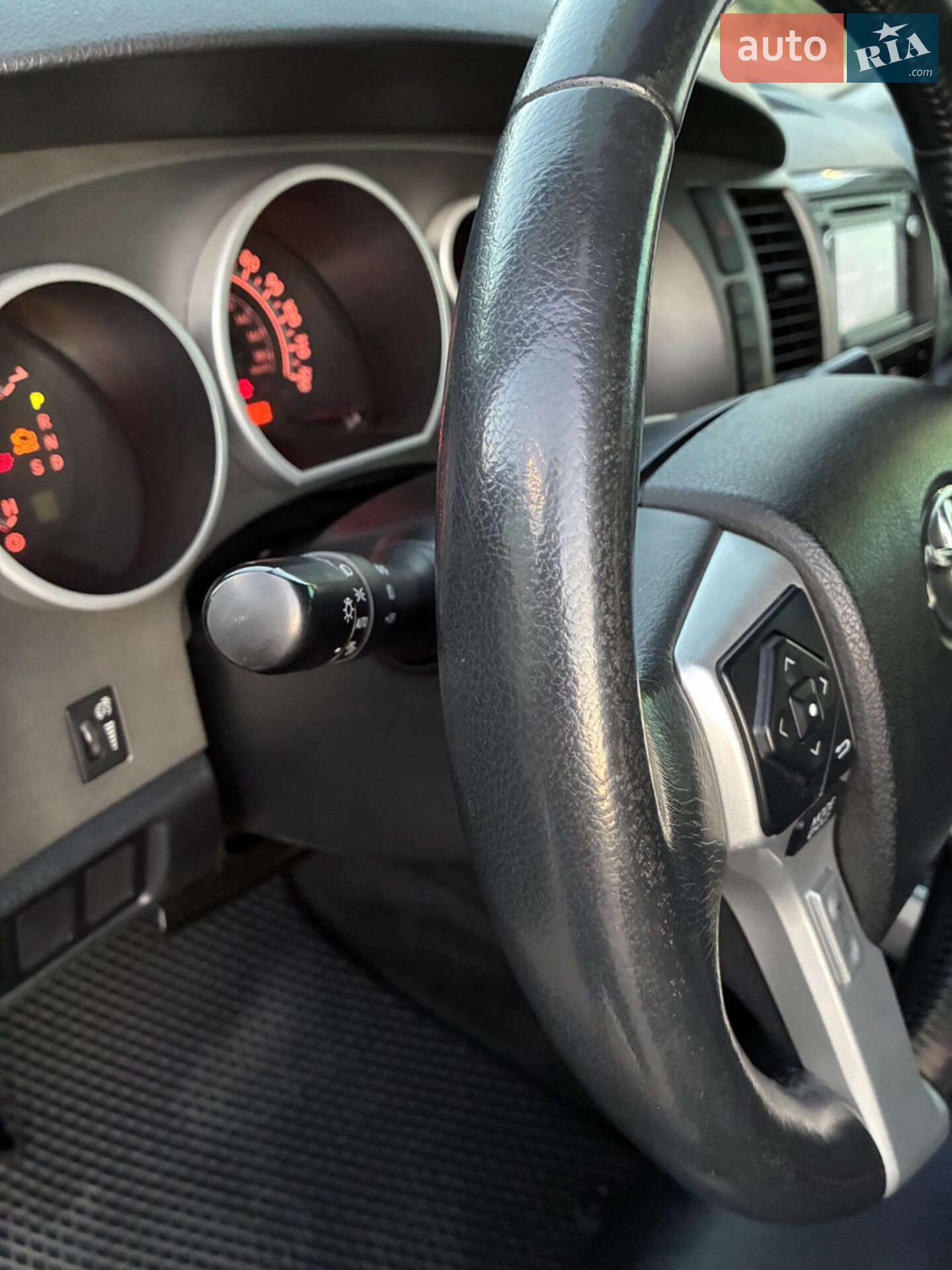 Toyota Sequoia 2014 VIN 5TDZY5G15ES053597 фото оголошення 34 з 68