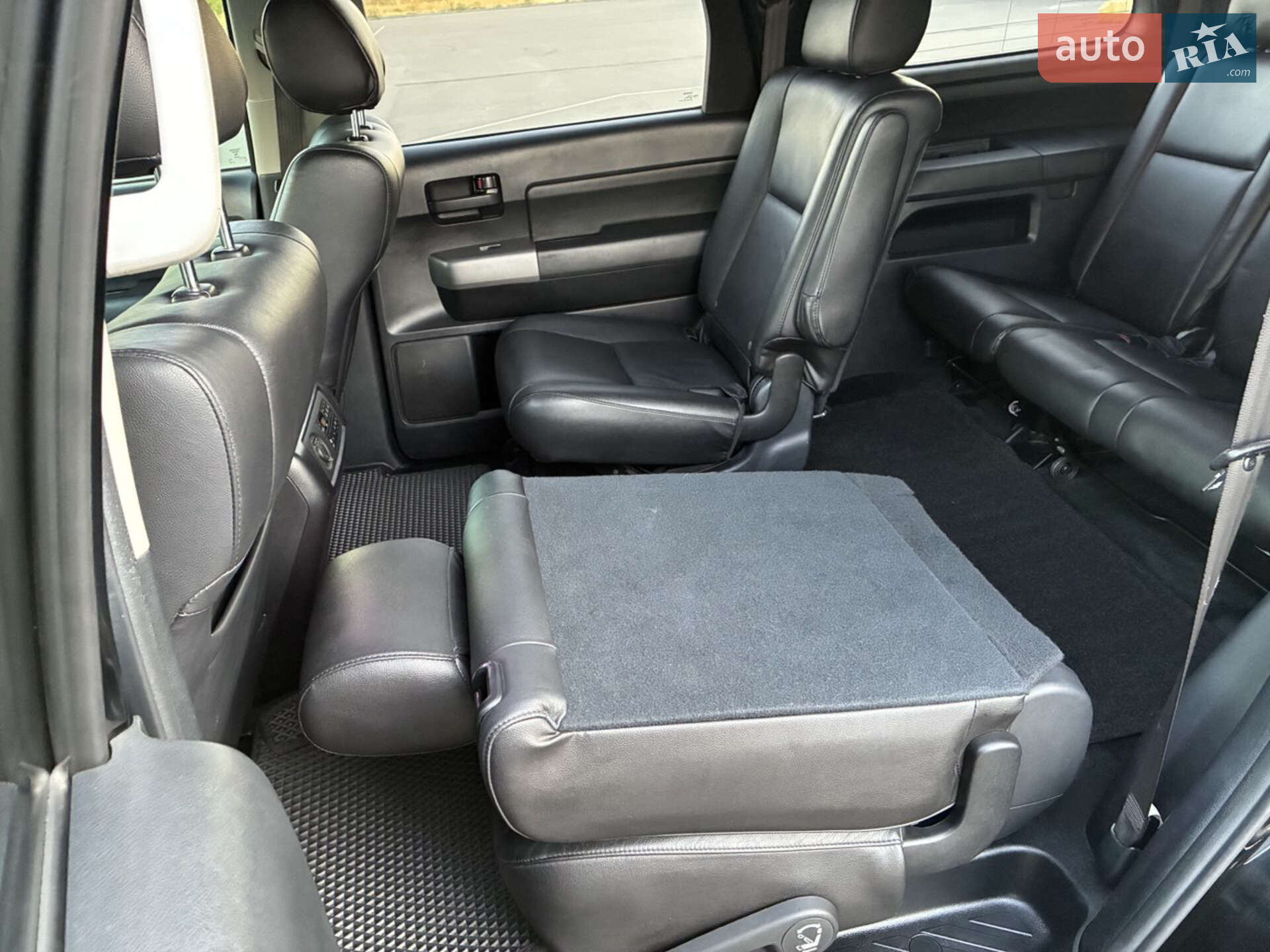 Toyota Sequoia 2014 VIN 5TDZY5G15ES053597 фото оголошення 35 з 68
