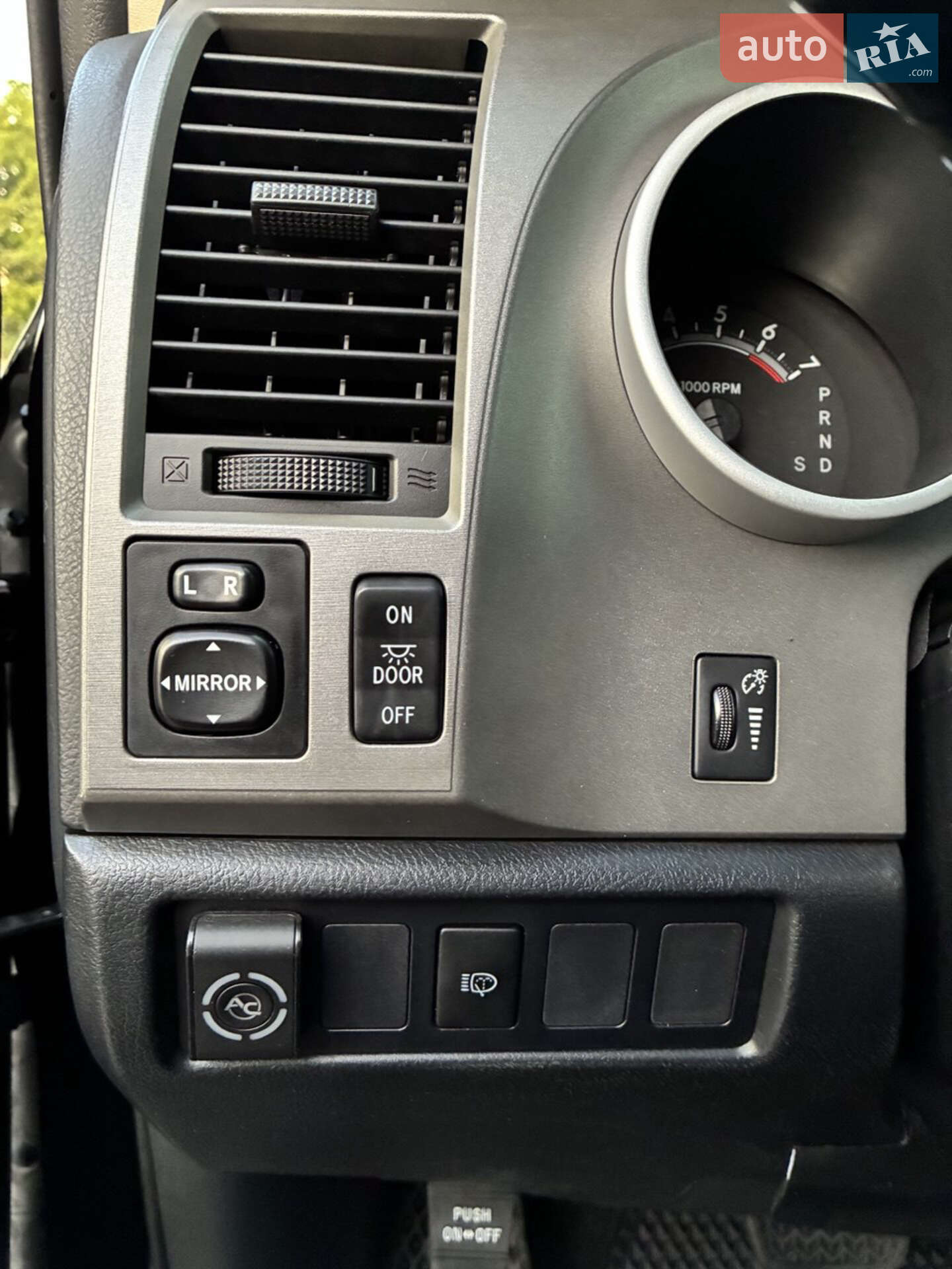 Toyota Sequoia 2014 VIN 5TDZY5G15ES053597 фото оголошення 41 з 68