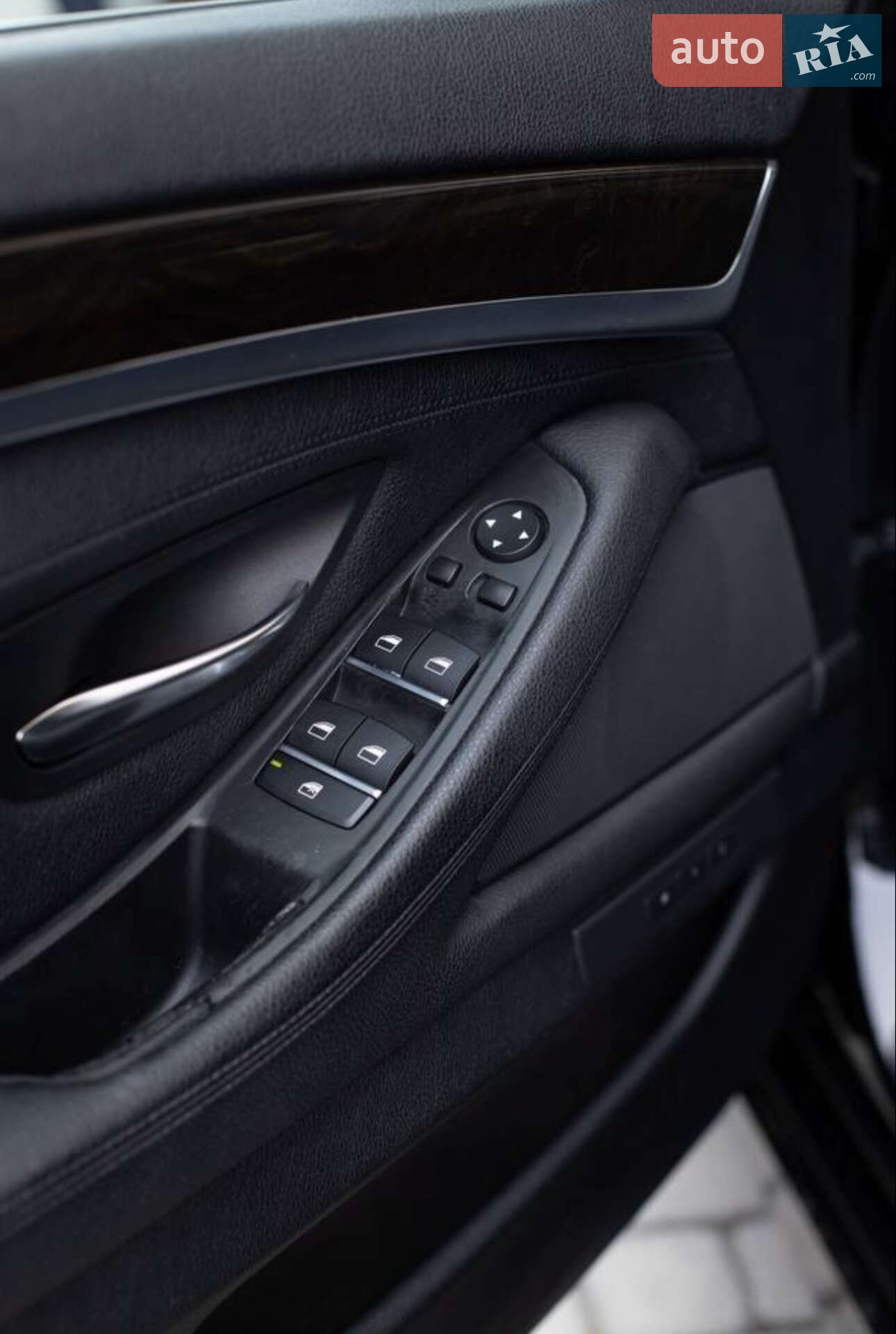 BMW 5 Series 2014 VIN WBA5A7C5XED616661 фото оголошення 4 з 7