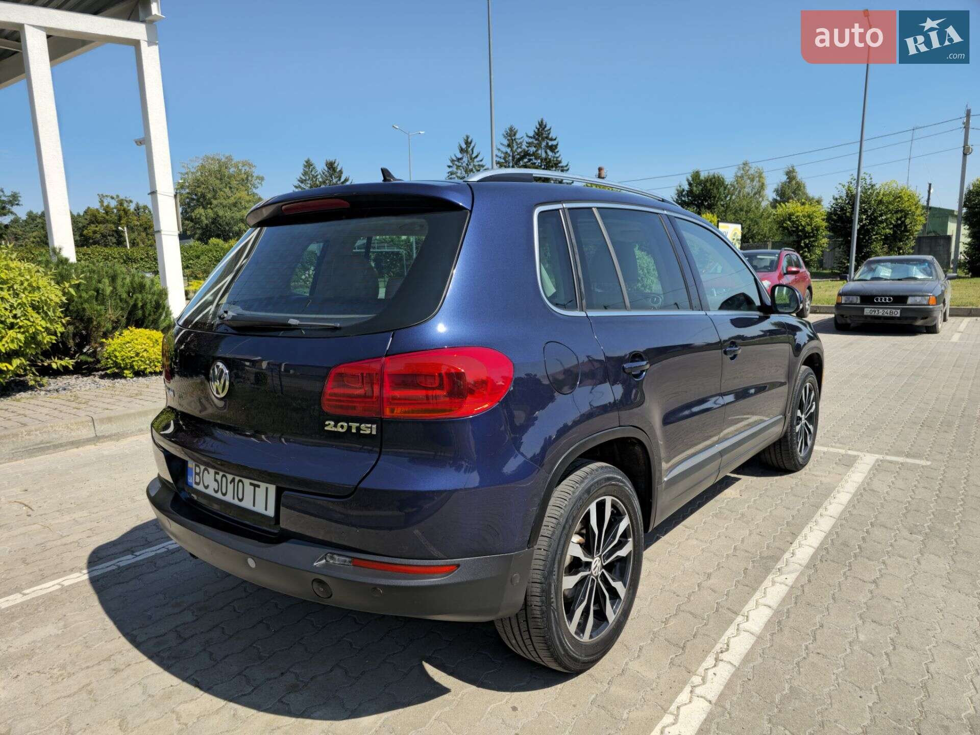 Volkswagen Tiguan 2011 VIN WVGAV7AXXCW528443 фото оголошення 3 з 41