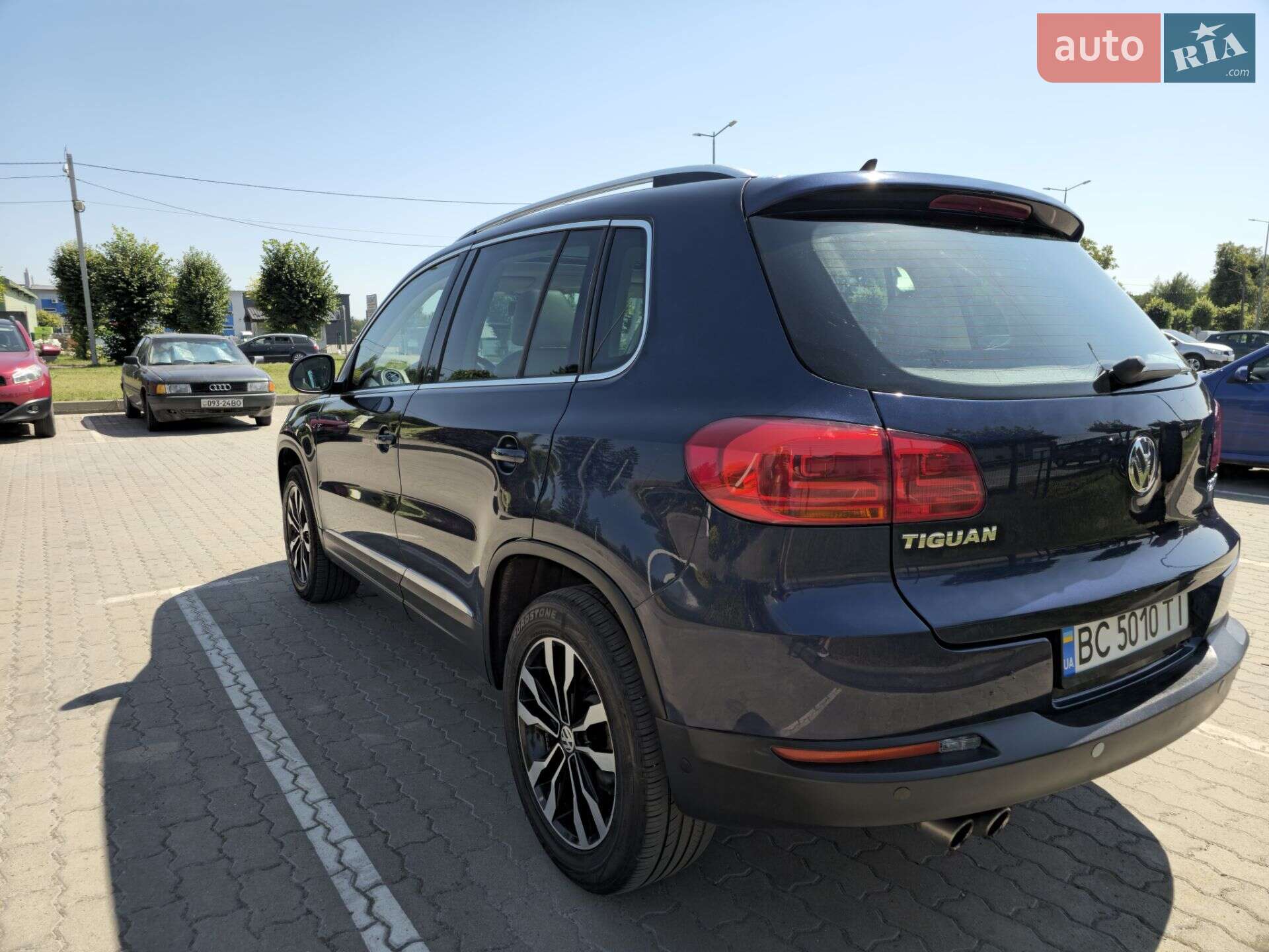 Volkswagen Tiguan 2011 VIN WVGAV7AXXCW528443 фото оголошення 6 з 41