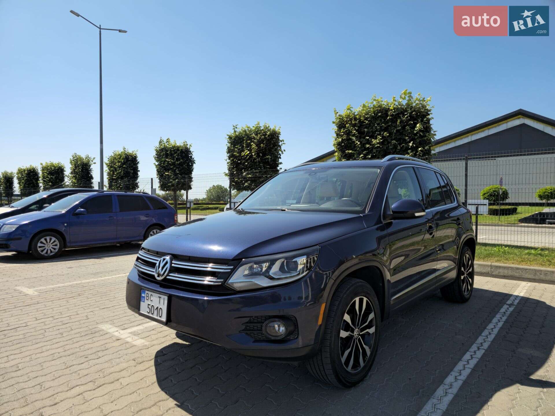 Volkswagen Tiguan 2011 VIN WVGAV7AXXCW528443 фото оголошення 8 з 41