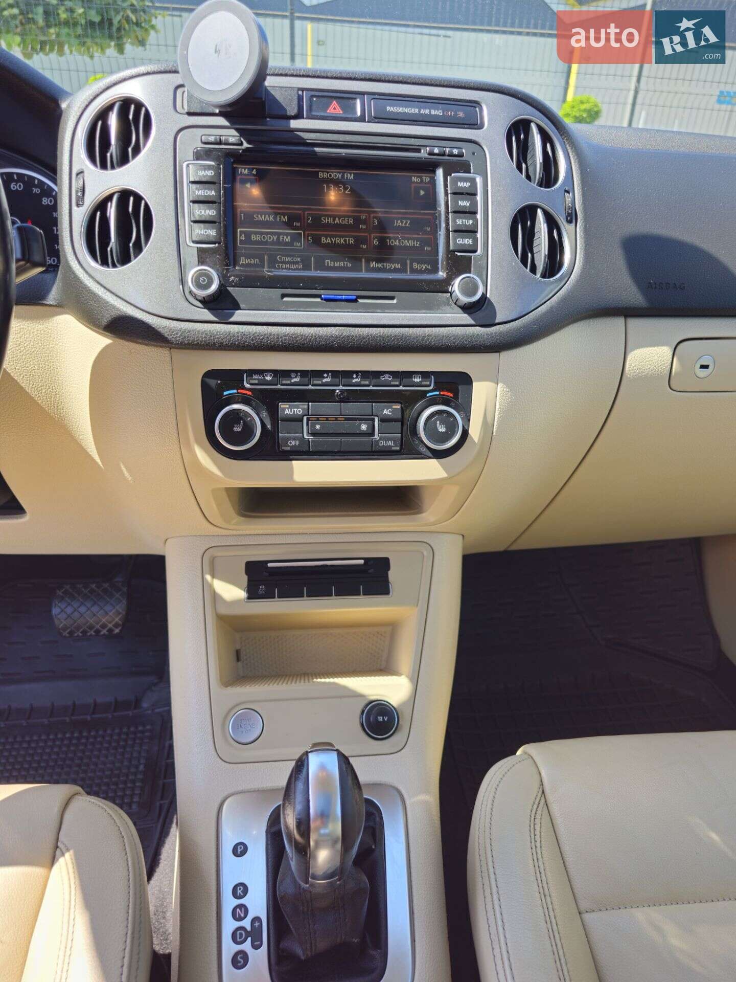 Volkswagen Tiguan 2011 VIN WVGAV7AXXCW528443 фото оголошення 25 з 41