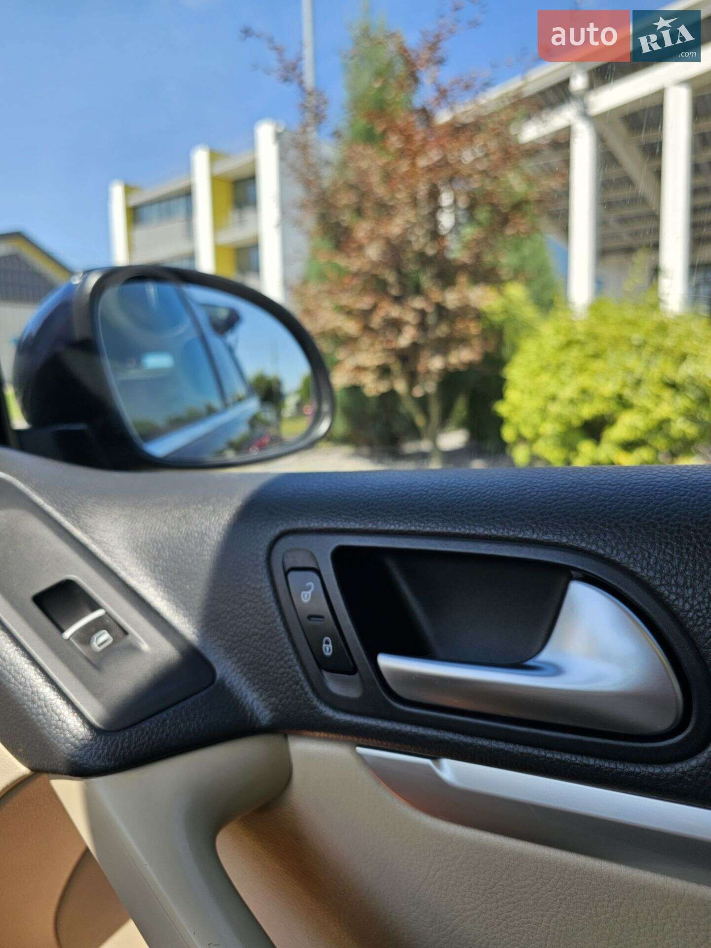Volkswagen Tiguan 2011 VIN WVGAV7AXXCW528443 фото оголошення 37 з 41