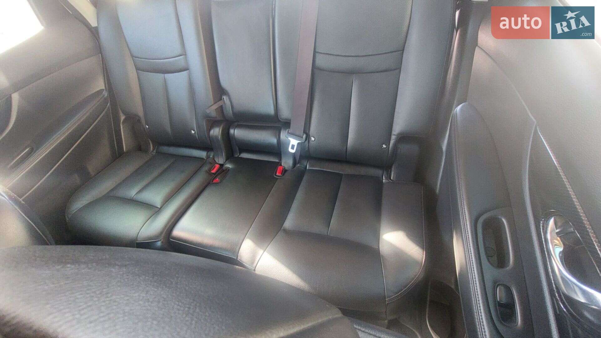 Nissan X-Trail 2018 VIN JN1TBNT32U0101812 фото оголошення 4 з 8