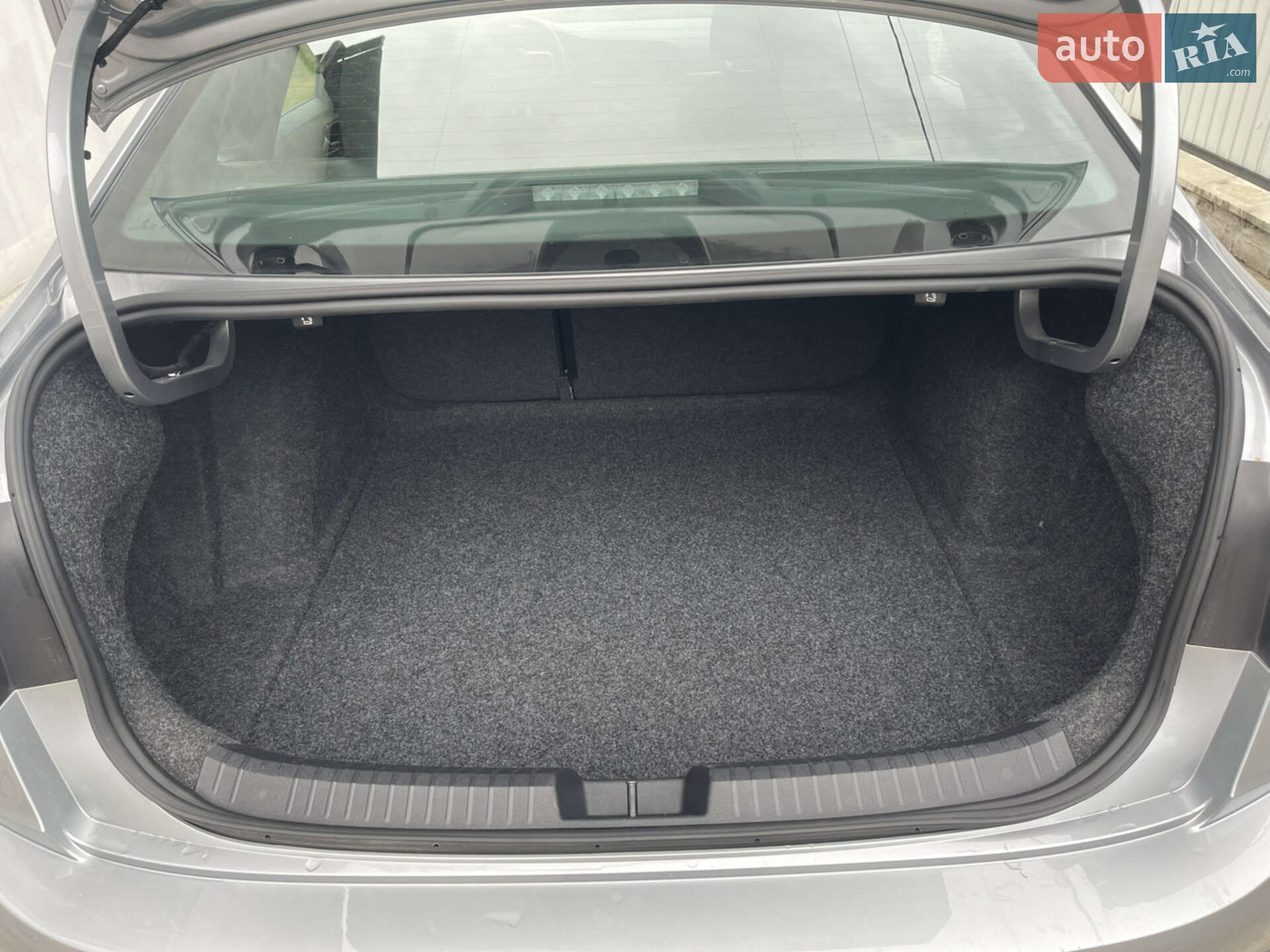 Volkswagen Jetta 2024 VIN 3VWBM7BU2RM043154 фото оголошення 11 з 16