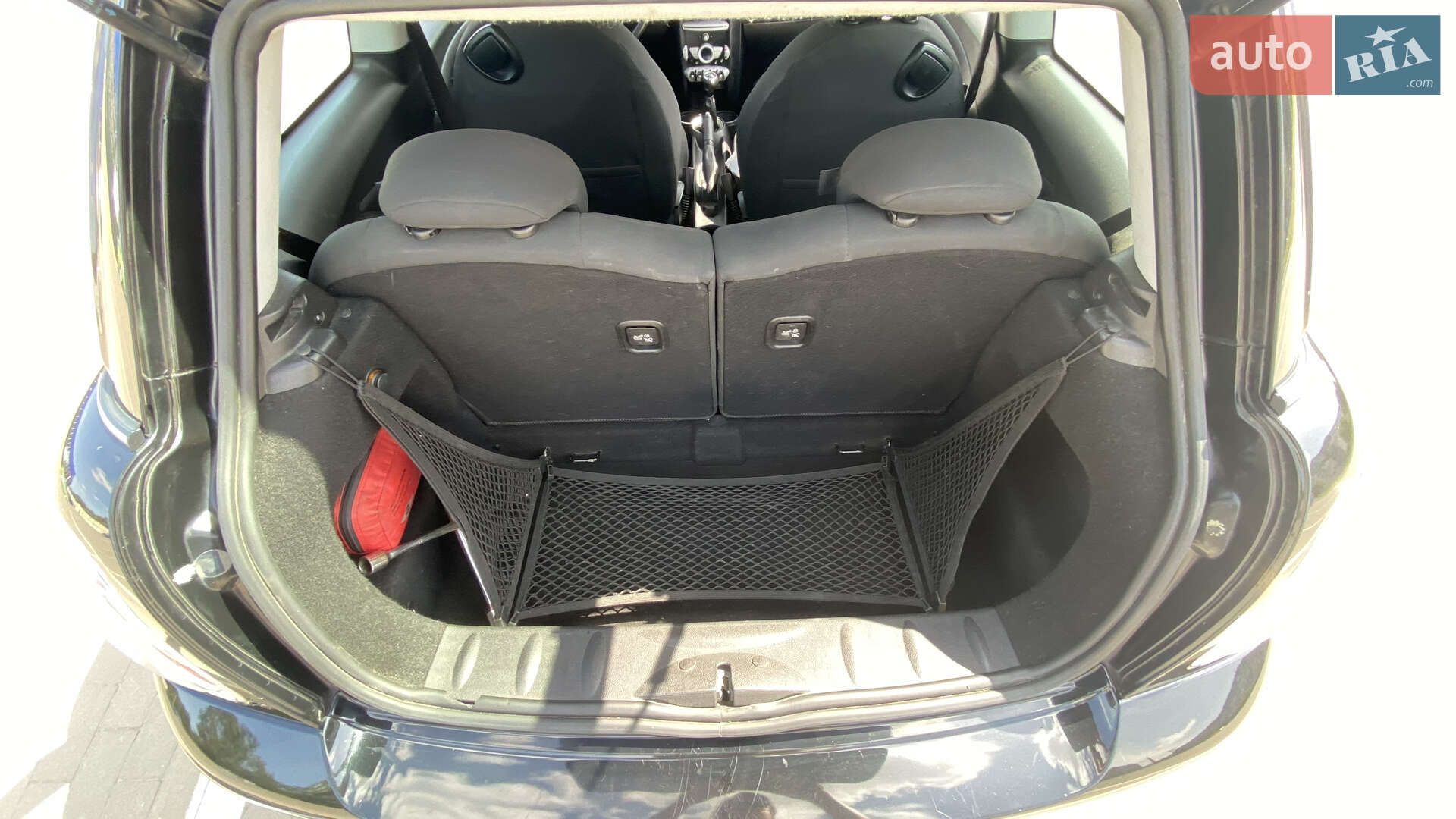 Mini Hatch 2009 VIN WMWME31050TX04371 фото оголошення 26 з 33