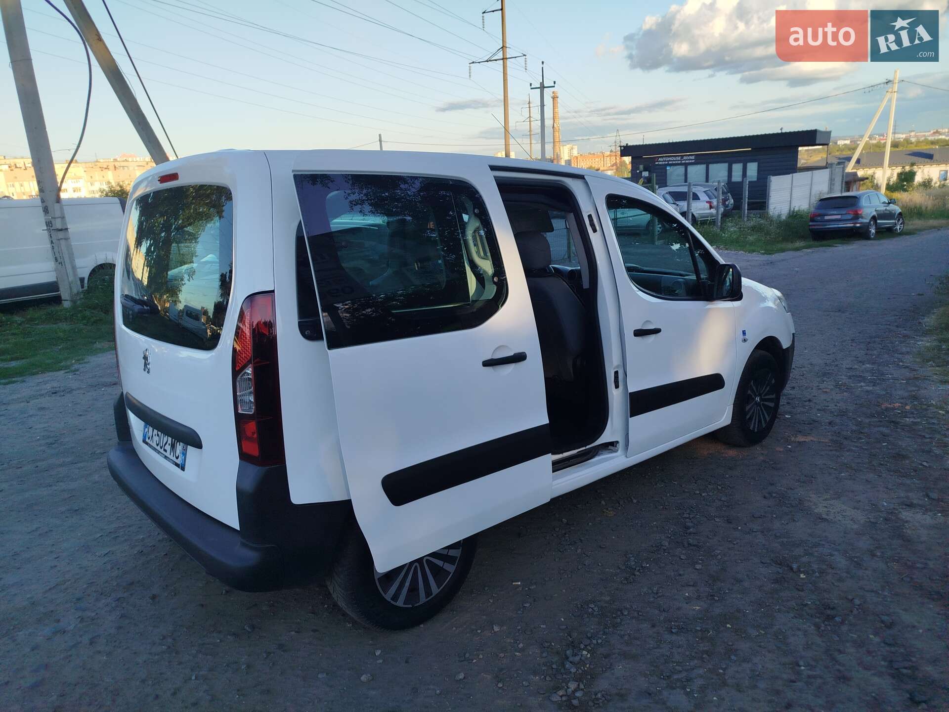 Peugeot Partner 2013 VIN VF37J9HN0DN523883 фото оголошення 4 з 37