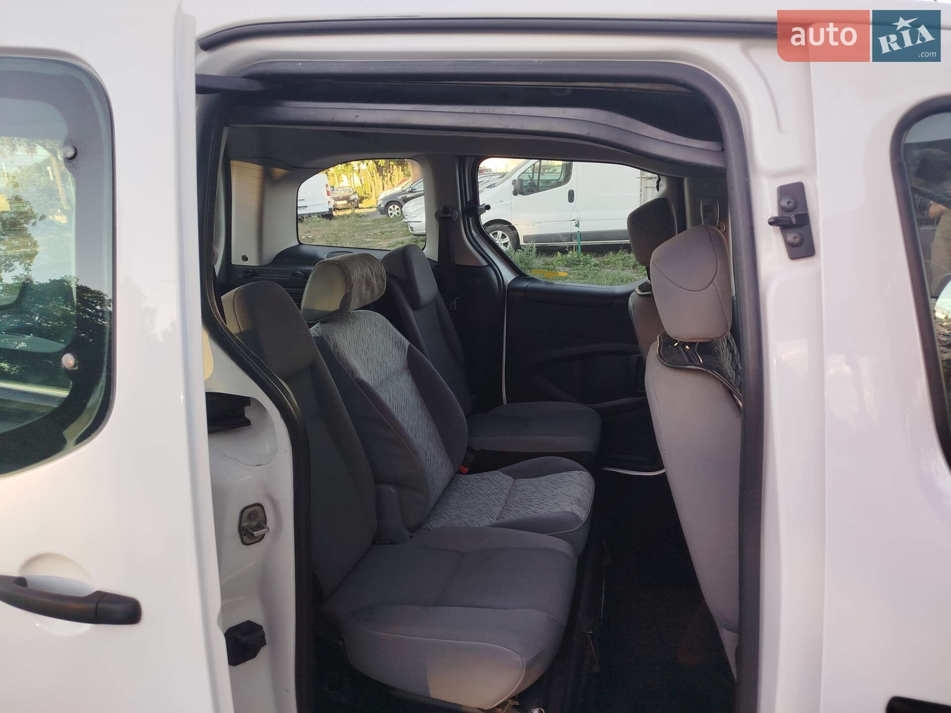 Peugeot Partner 2013 VIN VF37J9HN0DN523883 фото оголошення 14 з 37