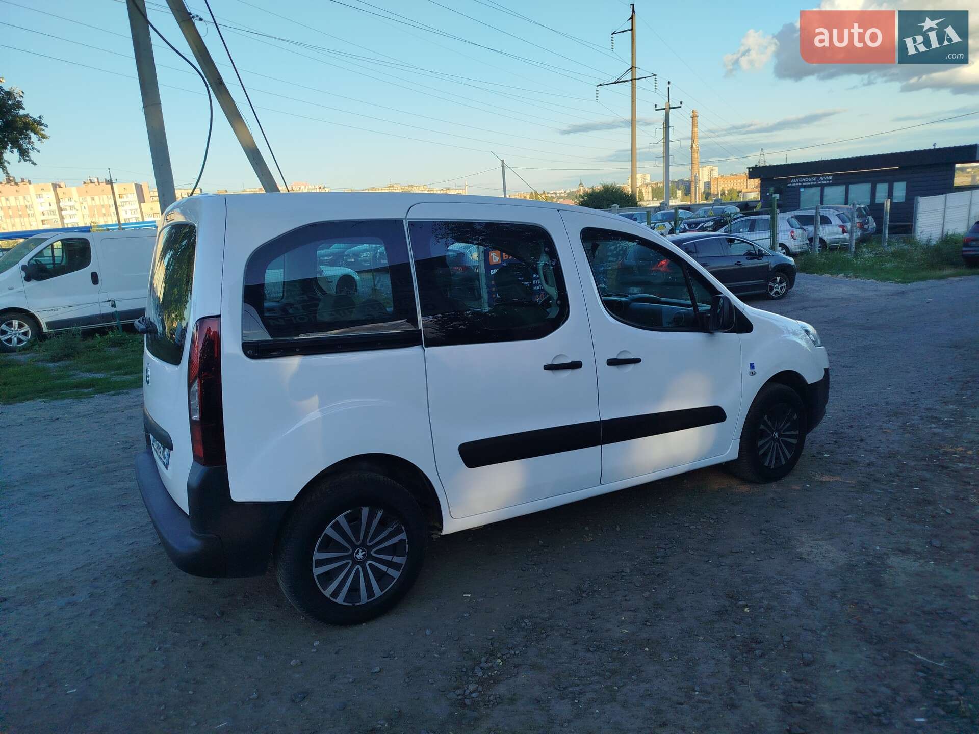 Peugeot Partner 2013 VIN VF37J9HN0DN523883 фото оголошення 22 з 37