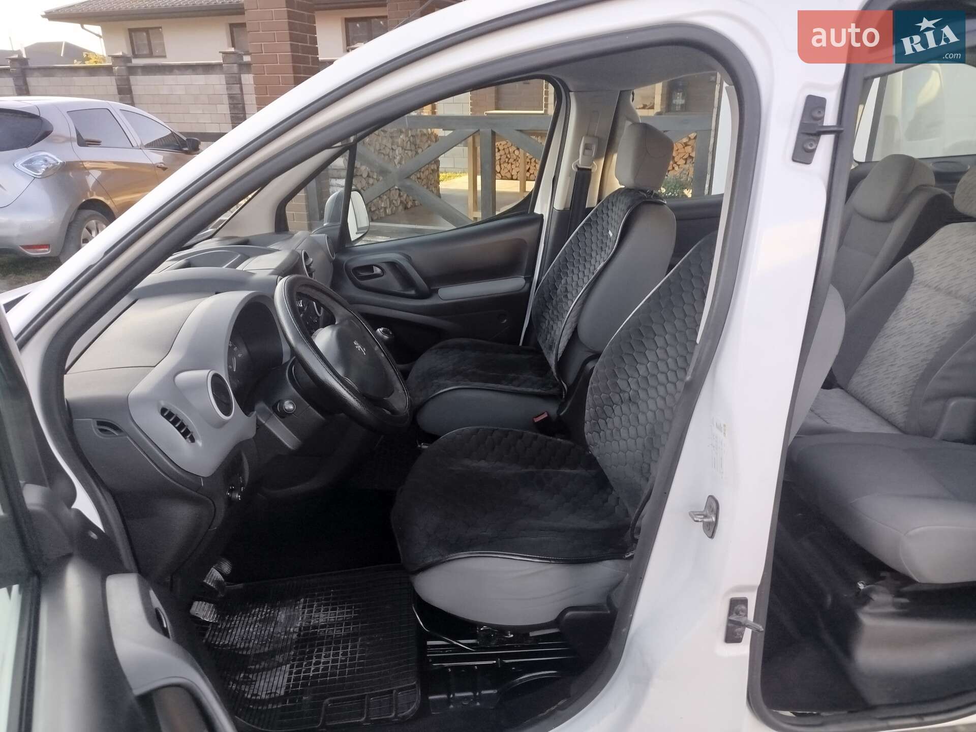 Peugeot Partner 2013 VIN VF37J9HN0DN523883 фото оголошення 32 з 37