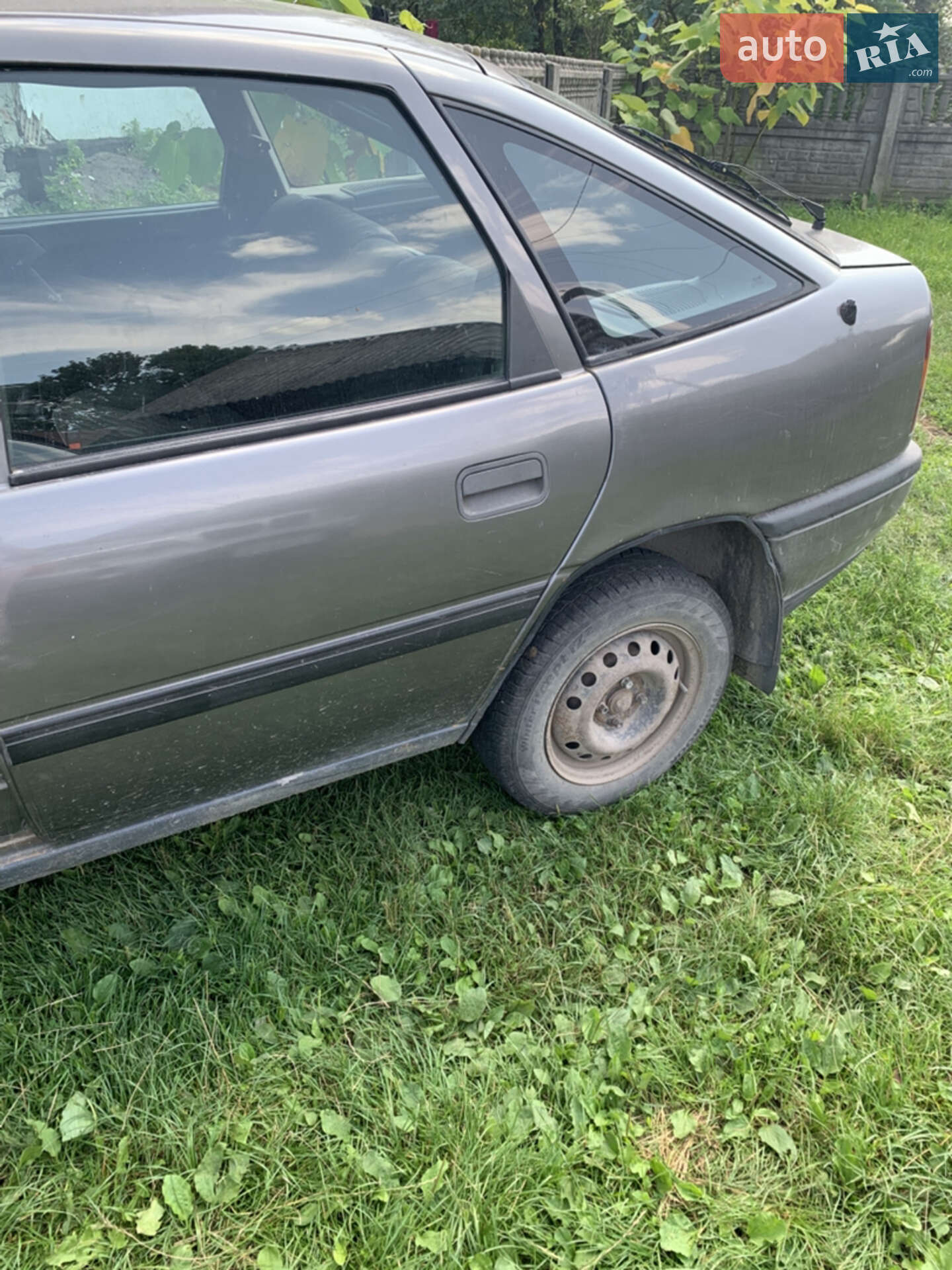 Opel Vectra 1990 VIN W0L000089L1162081 фото оголошення 15 з 18