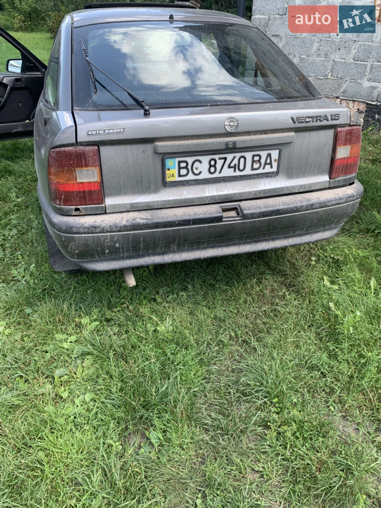 Opel Vectra 1990 VIN W0L000089L1162081 фото оголошення 16 з 18