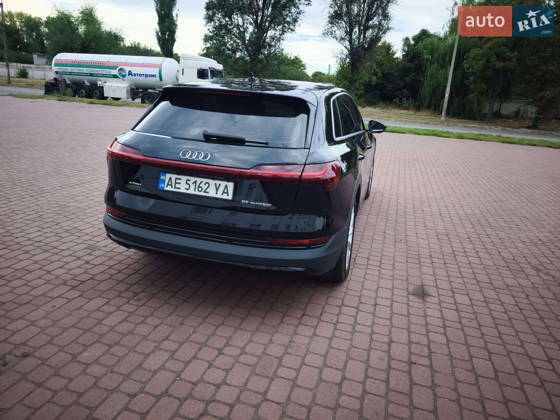Audi e-tron 2019 VIN WAUZZZGE4LB007493 фото оголошення 9 з 33