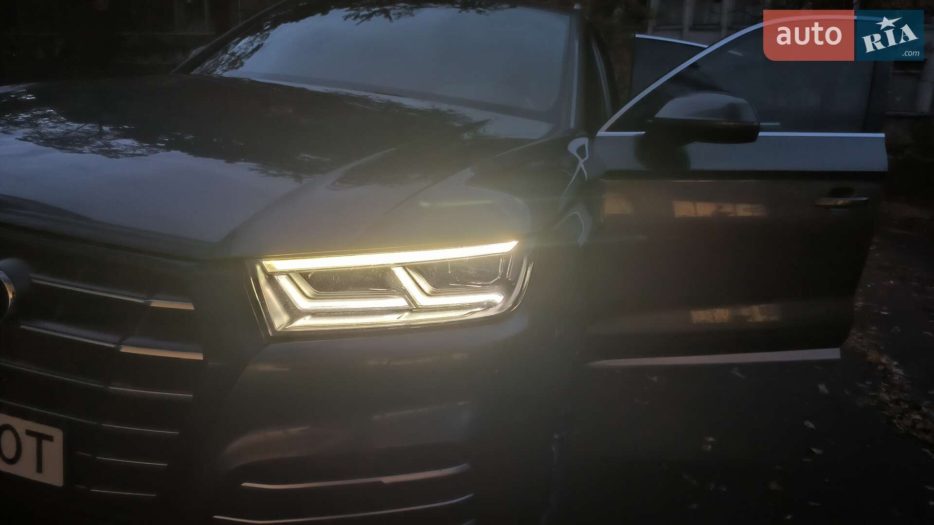 Audi Q5 2017 VIN WAUZZZFY4H2009294 фото оголошення 34 з 39