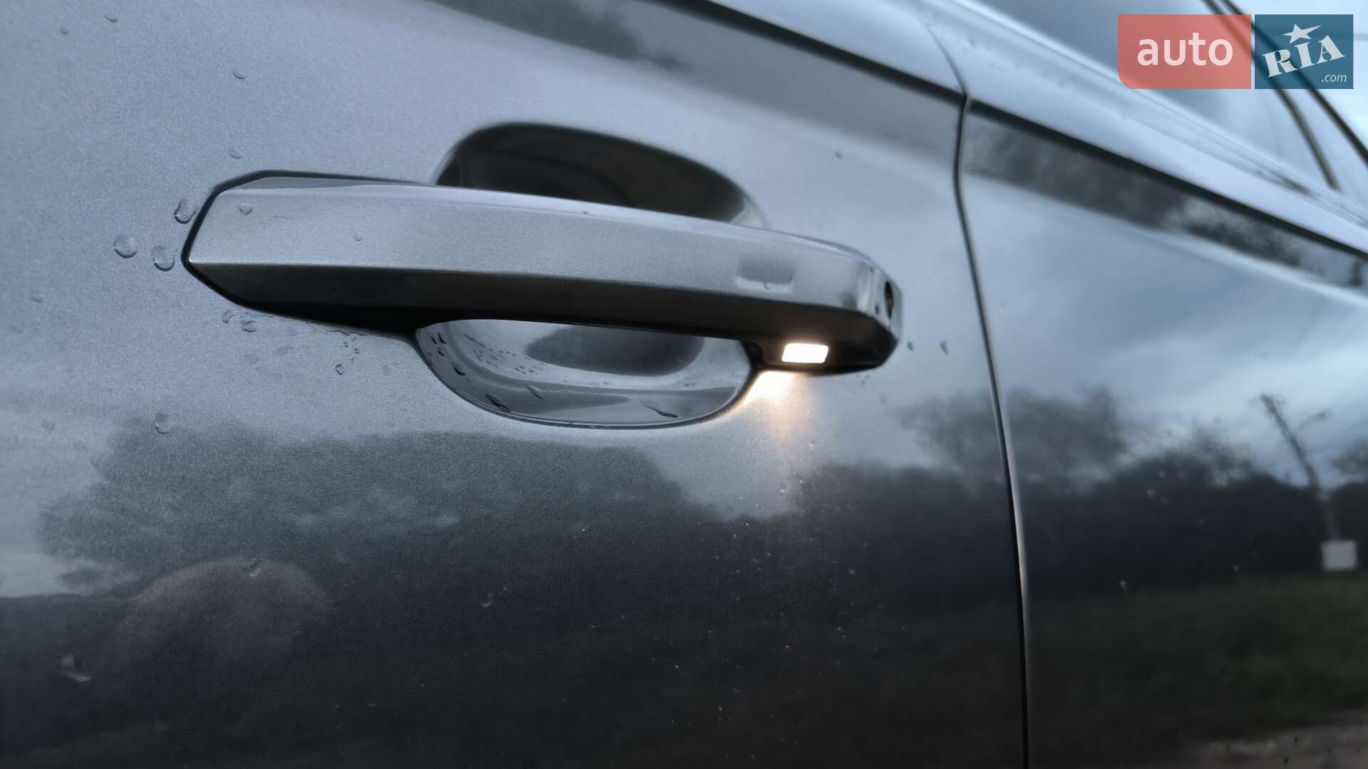 Audi Q5 2017 VIN WAUZZZFY4H2009294 фото оголошення 39 з 39