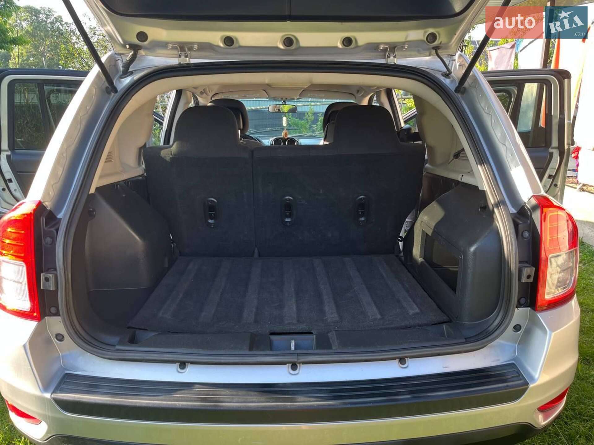 Jeep Compass 2011 VIN 1J4NF1FB8BD252099 фото оголошення 15 з 19
