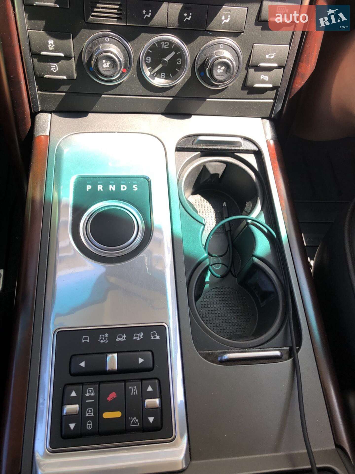 Land Rover Range Rover 2011 VIN SALLMAMH4BA353092 фото оголошення 2 з 12