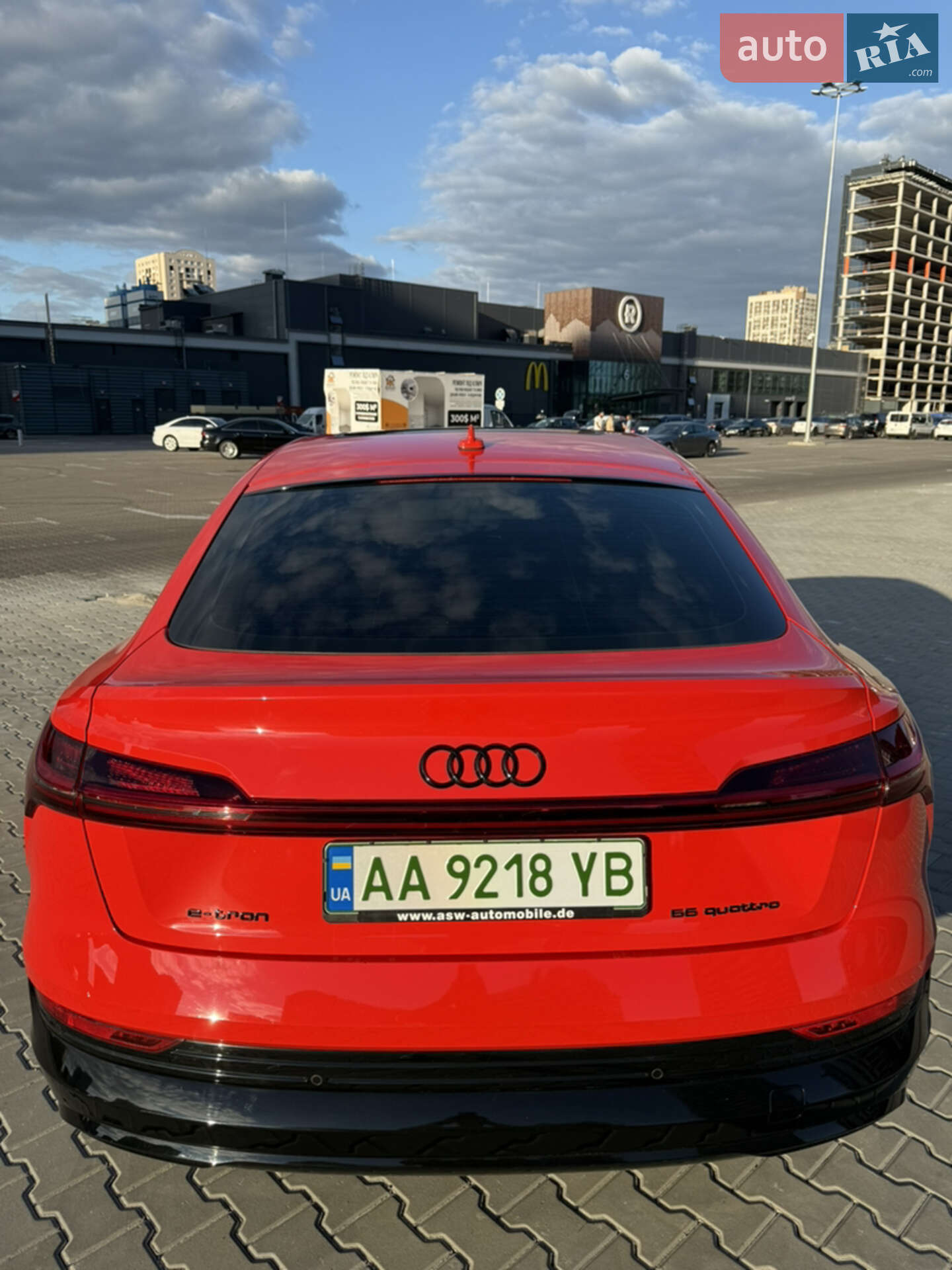Audi e-tron Sportback 2020 VIN WAUZZZGE9LB034303 фото оголошення 3 з 16