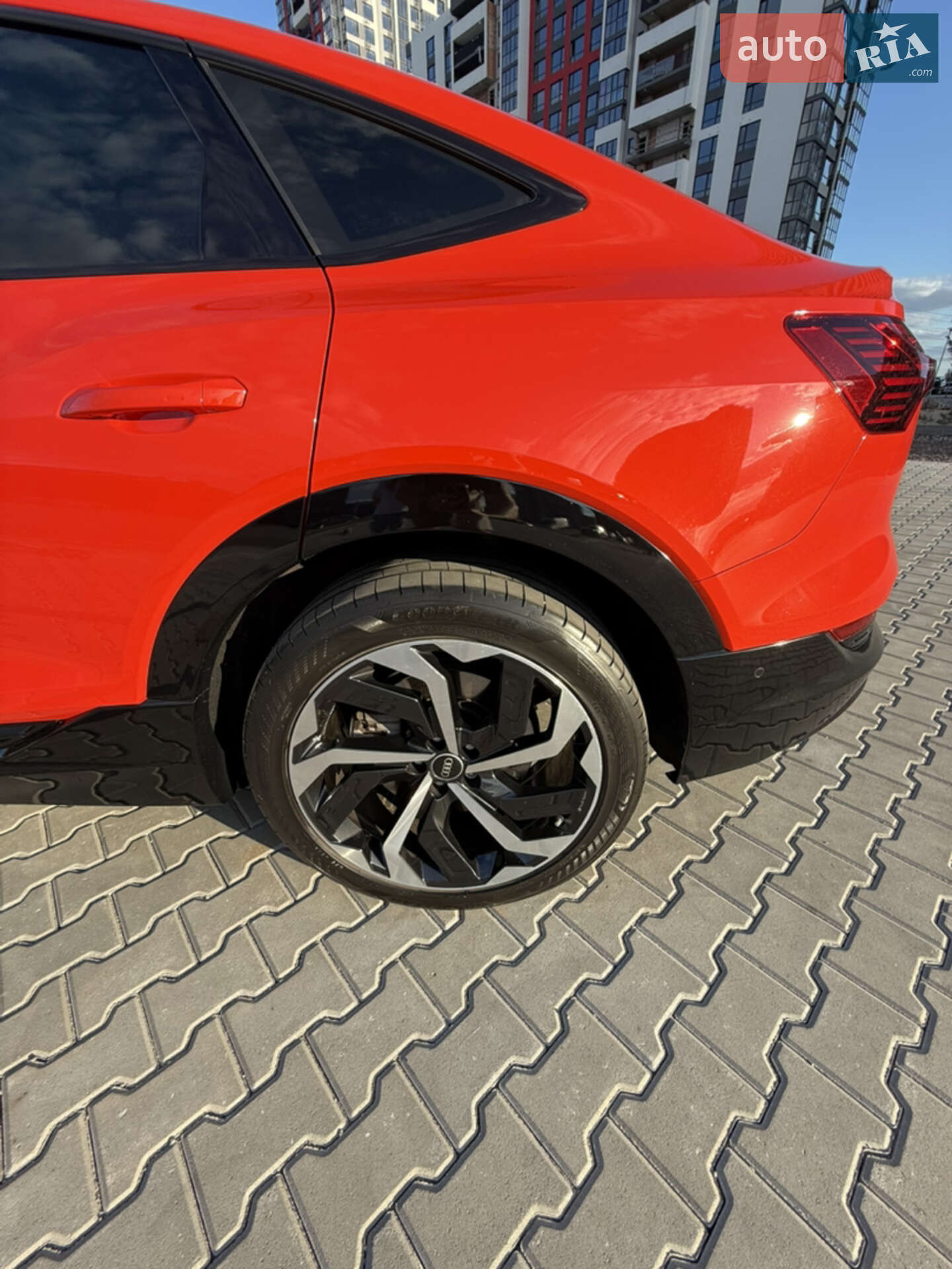 Audi e-tron Sportback 2020 VIN WAUZZZGE9LB034303 фото оголошення 8 з 16