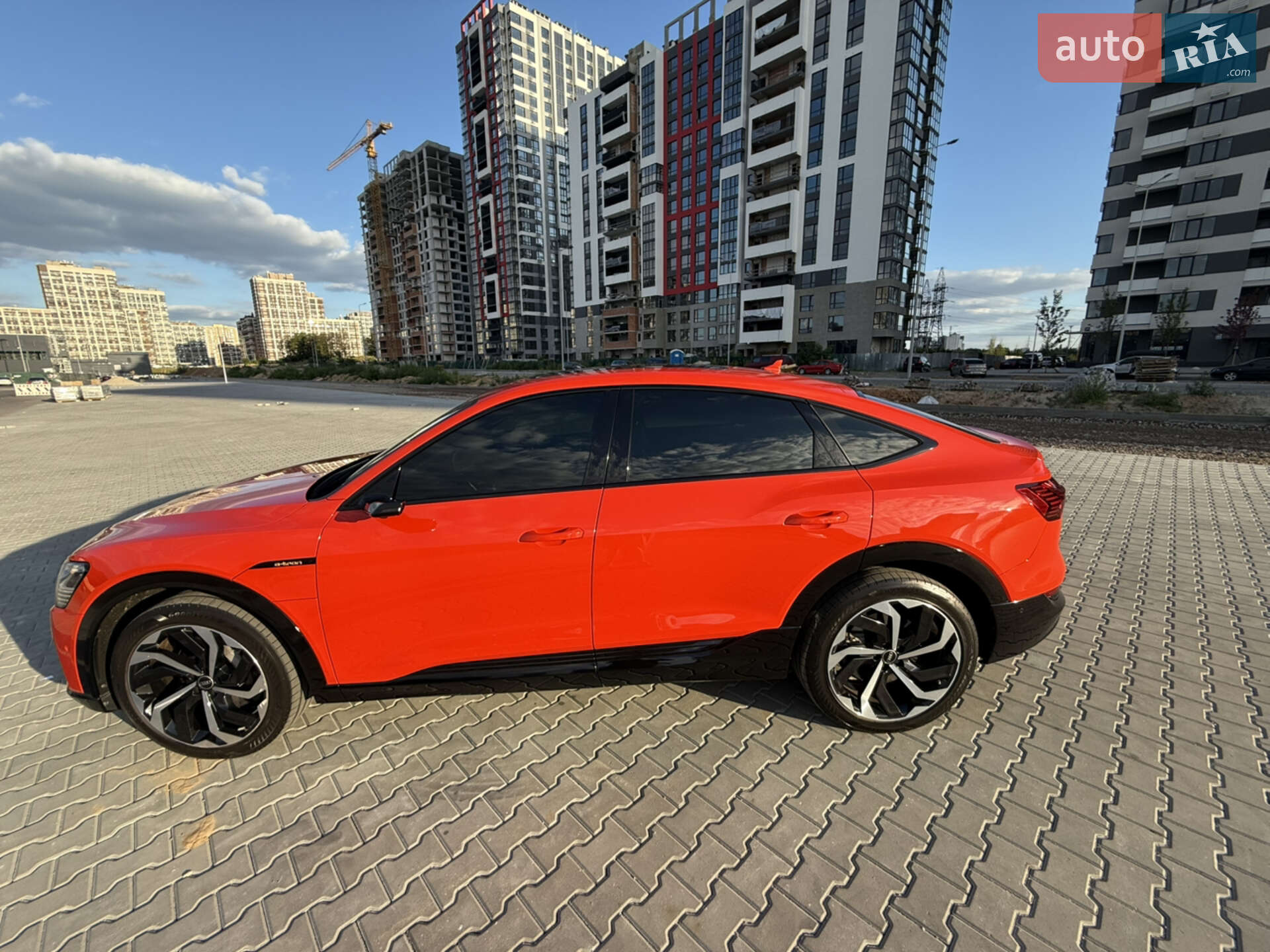 Audi e-tron Sportback 2020 VIN WAUZZZGE9LB034303 фото оголошення 9 з 16