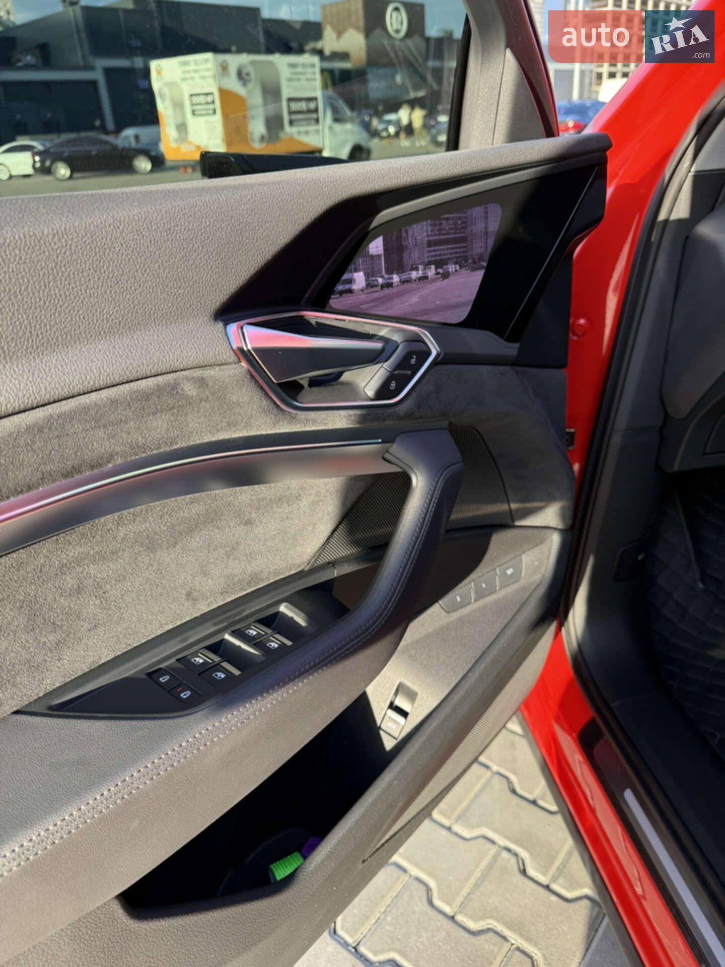 Audi e-tron Sportback 2020 VIN WAUZZZGE9LB034303 фото оголошення 12 з 16
