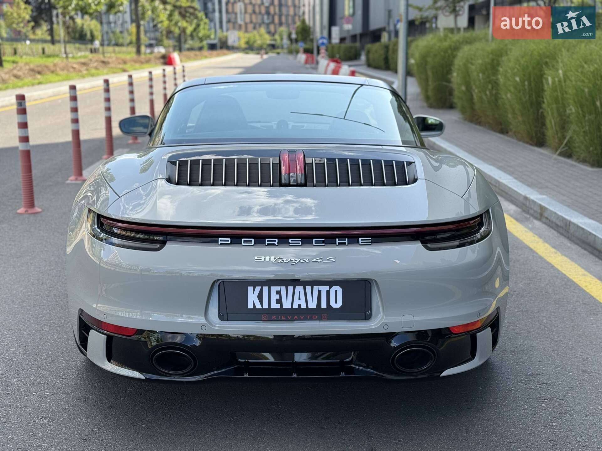 Porsche 911 2023 VIN WP0BB2A9XPS233474 фото оголошення 13 з 24
