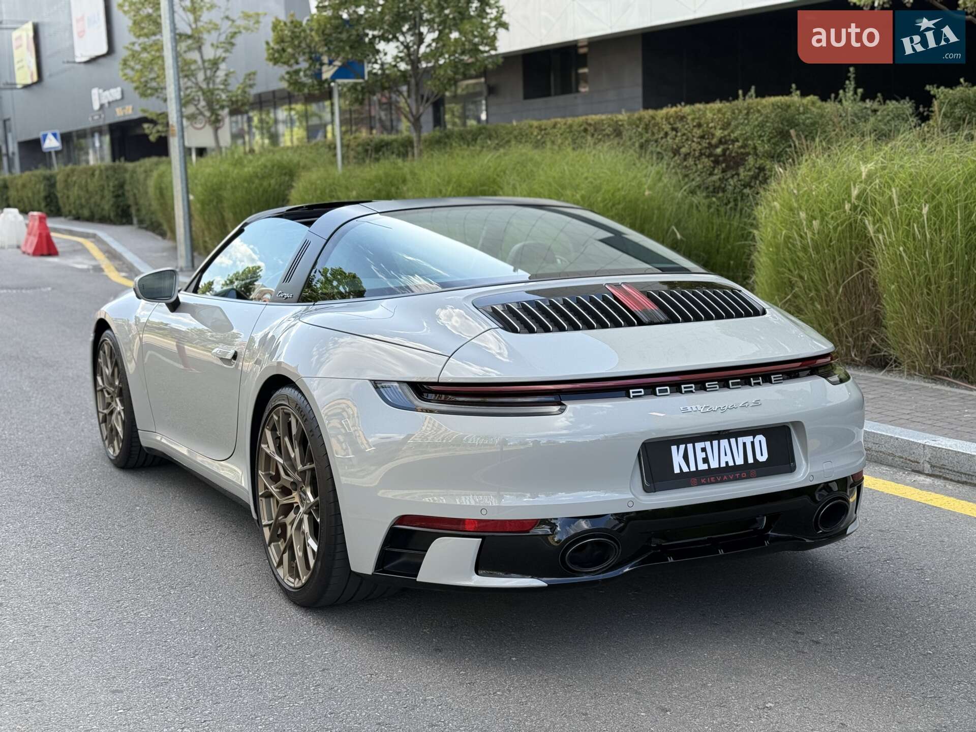 Porsche 911 2023 VIN WP0BB2A9XPS233474 фото оголошення 12 з 24