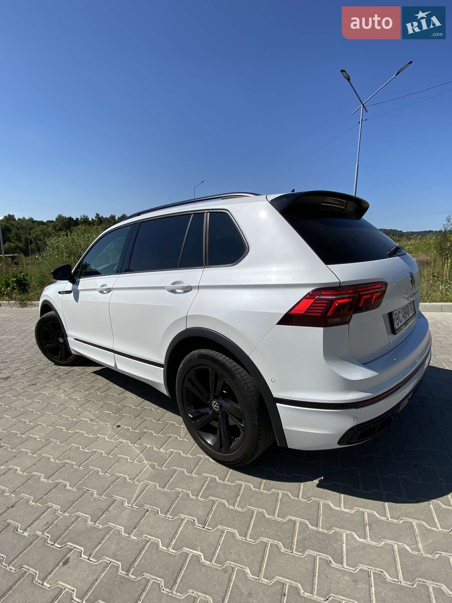 Volkswagen Tiguan 2022 VIN WVGZZZ5N5PW503337 фото оголошення 4 з 38